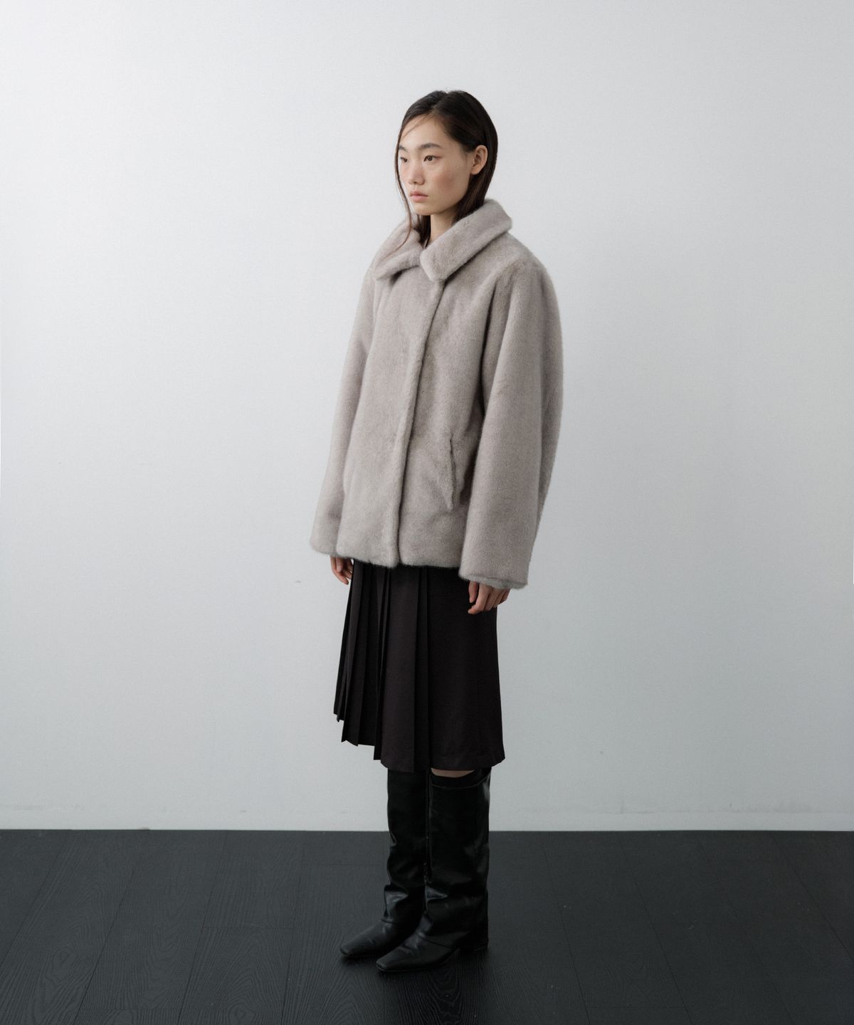 루시르주(LUCIR ZU) Relaxed Faux Mink Fur Jacket (Gray)