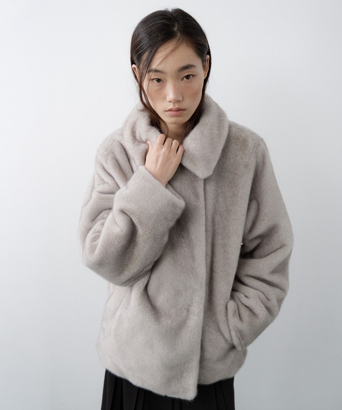 루시르주(LUCIR ZU) Relaxed Faux Mink Fur Jacket (Gray)