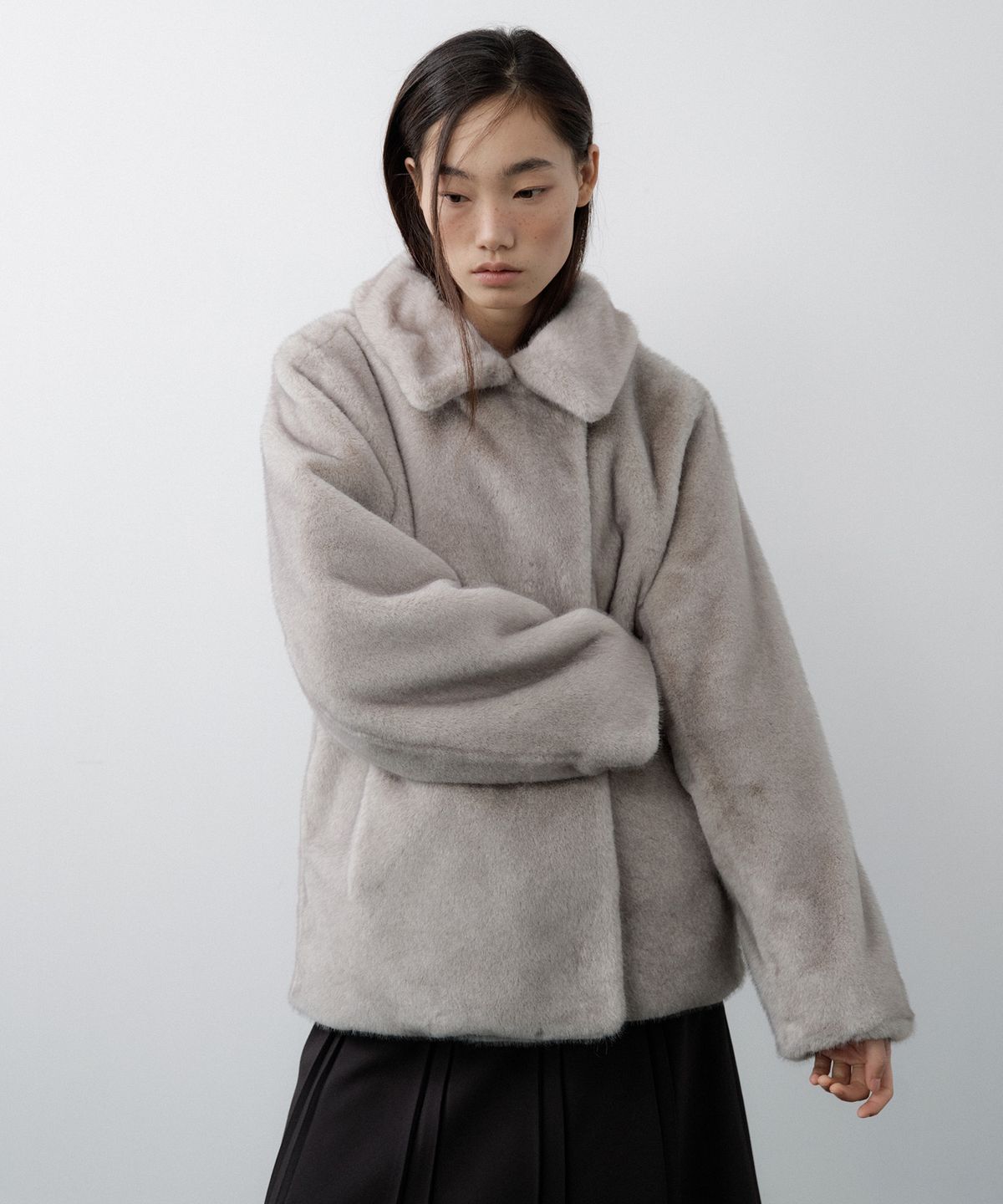 루시르주(LUCIR ZU) Relaxed Faux Mink Fur Jacket (Gray)