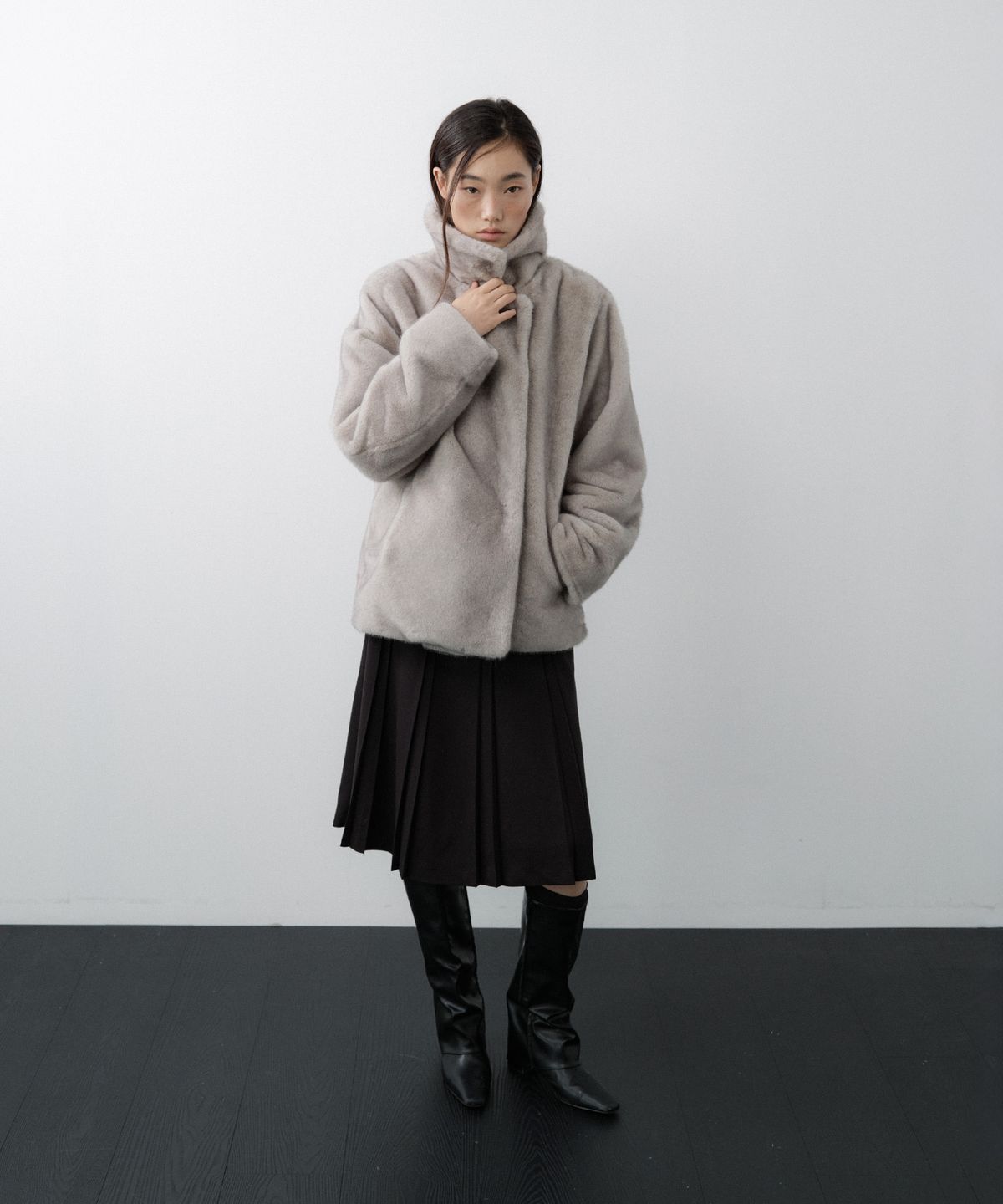 루시르주(LUCIR ZU) Relaxed Faux Mink Fur Jacket (Gray)