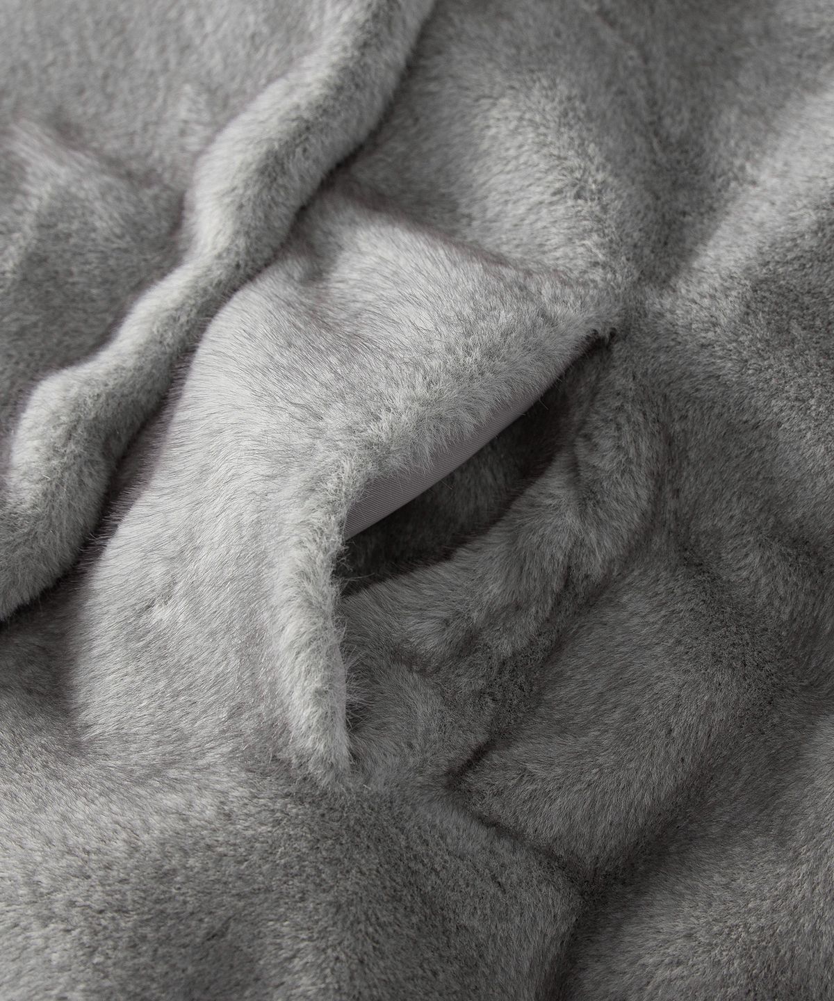루시르주(LUCIR ZU) Relaxed Faux Mink Fur Jacket (Gray)