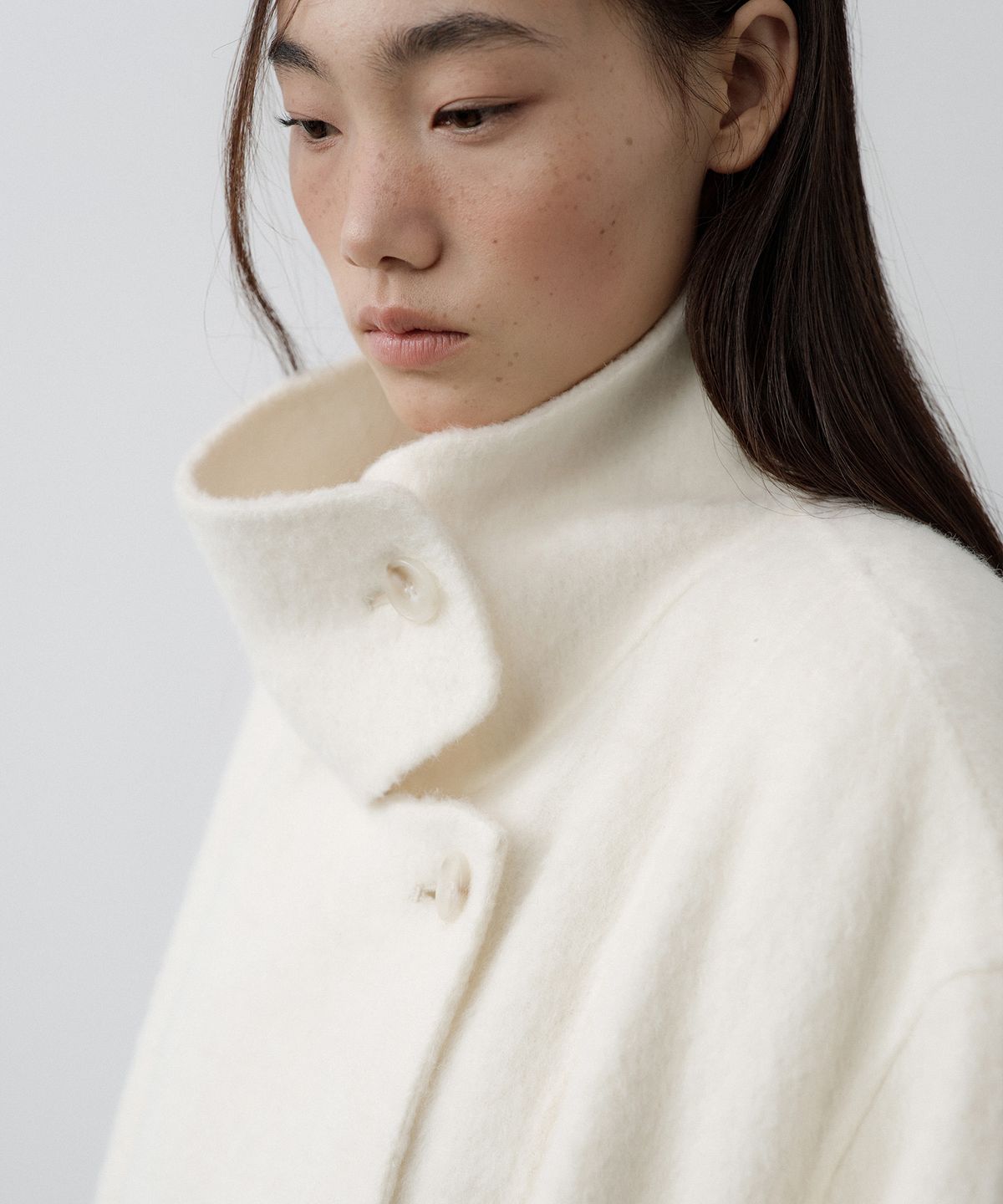루시르주(LUCIR ZU) Handmade Alpaca High Neck Half Coat (Ivory)