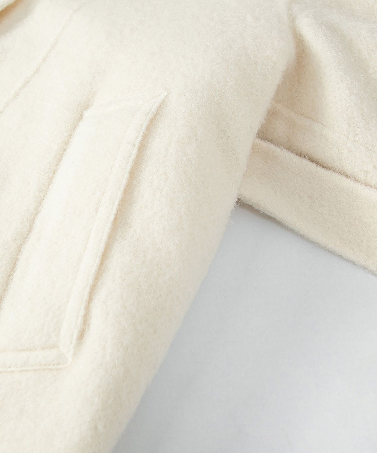 루시르주(LUCIR ZU) Handmade Alpaca High Neck Half Coat (Ivory)
