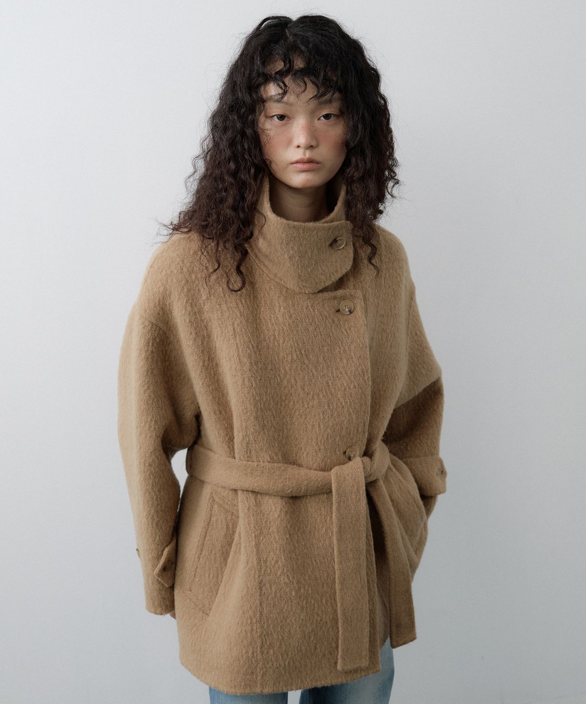 루시르주(LUCIR ZU) Handmade Alpaca High Neck Half Coat (Beige)