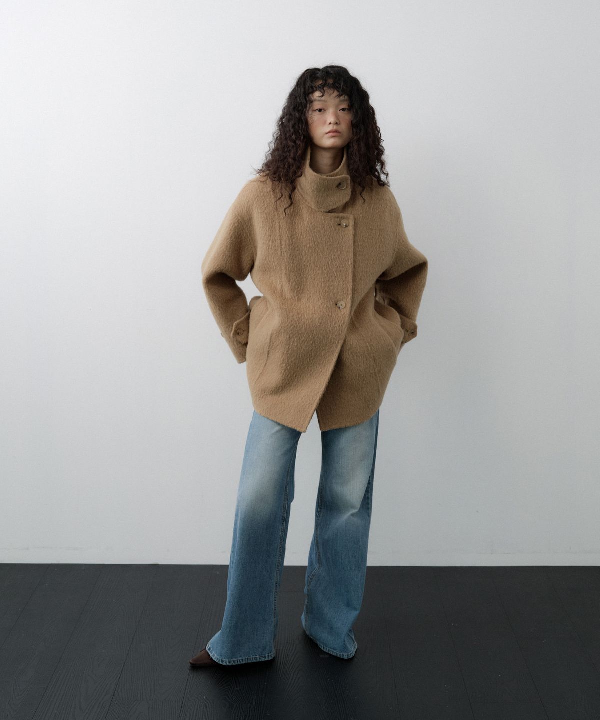루시르주(LUCIR ZU) Handmade Alpaca High Neck Half Coat (Beige)