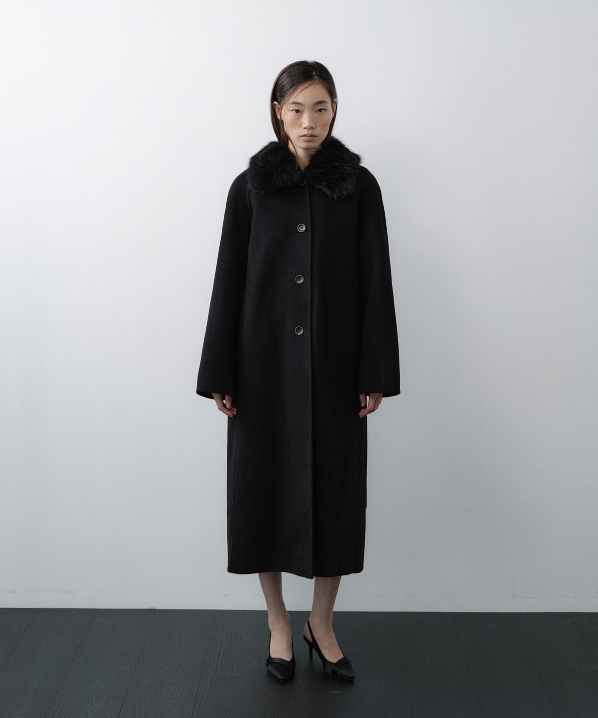 루시르주(LUCIR ZU) Handmade Detachable Fur Collar Maxi Wool Coat (Black)