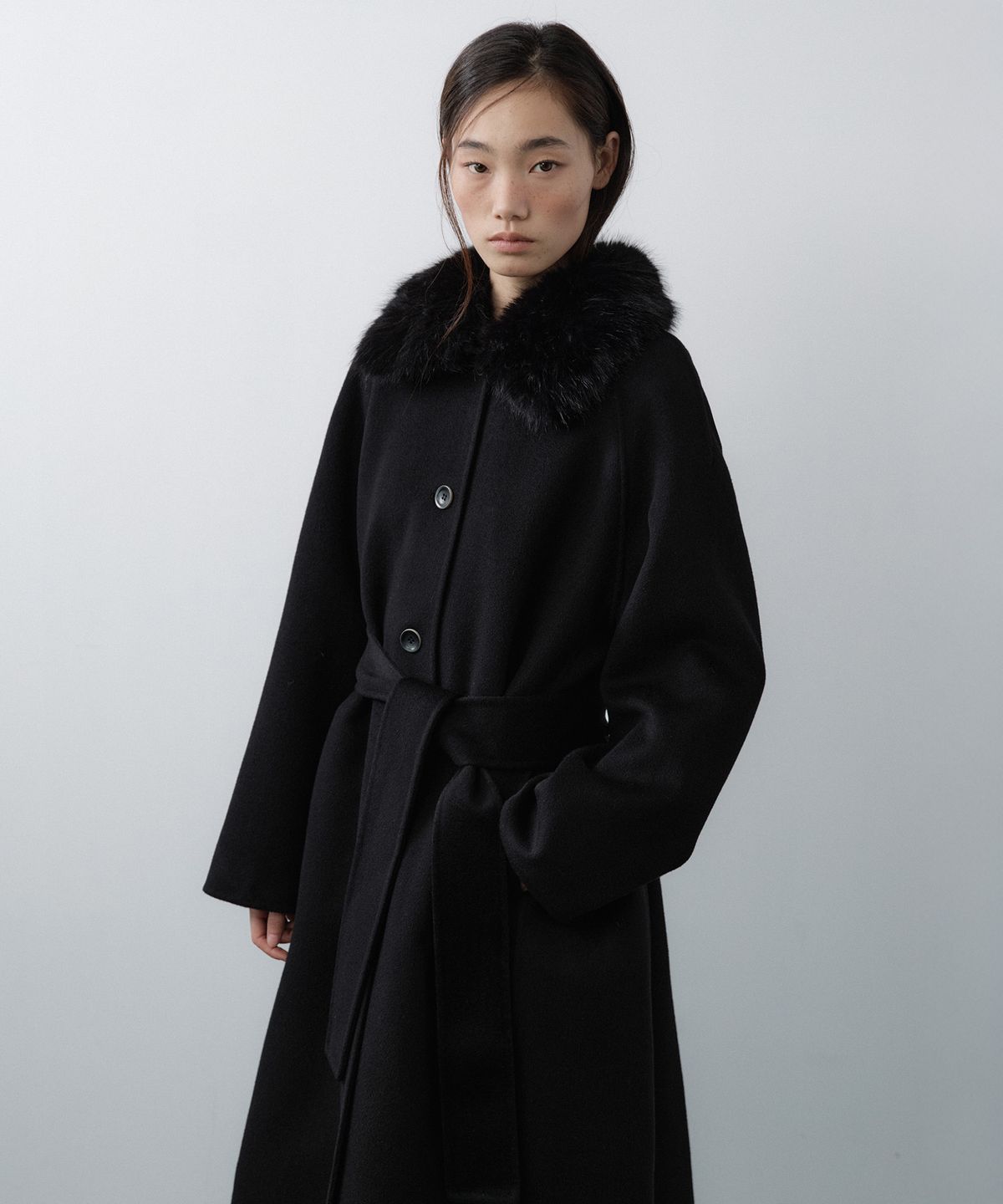 루시르주(LUCIR ZU) Handmade Detachable Fur Collar Maxi Wool Coat (Black)