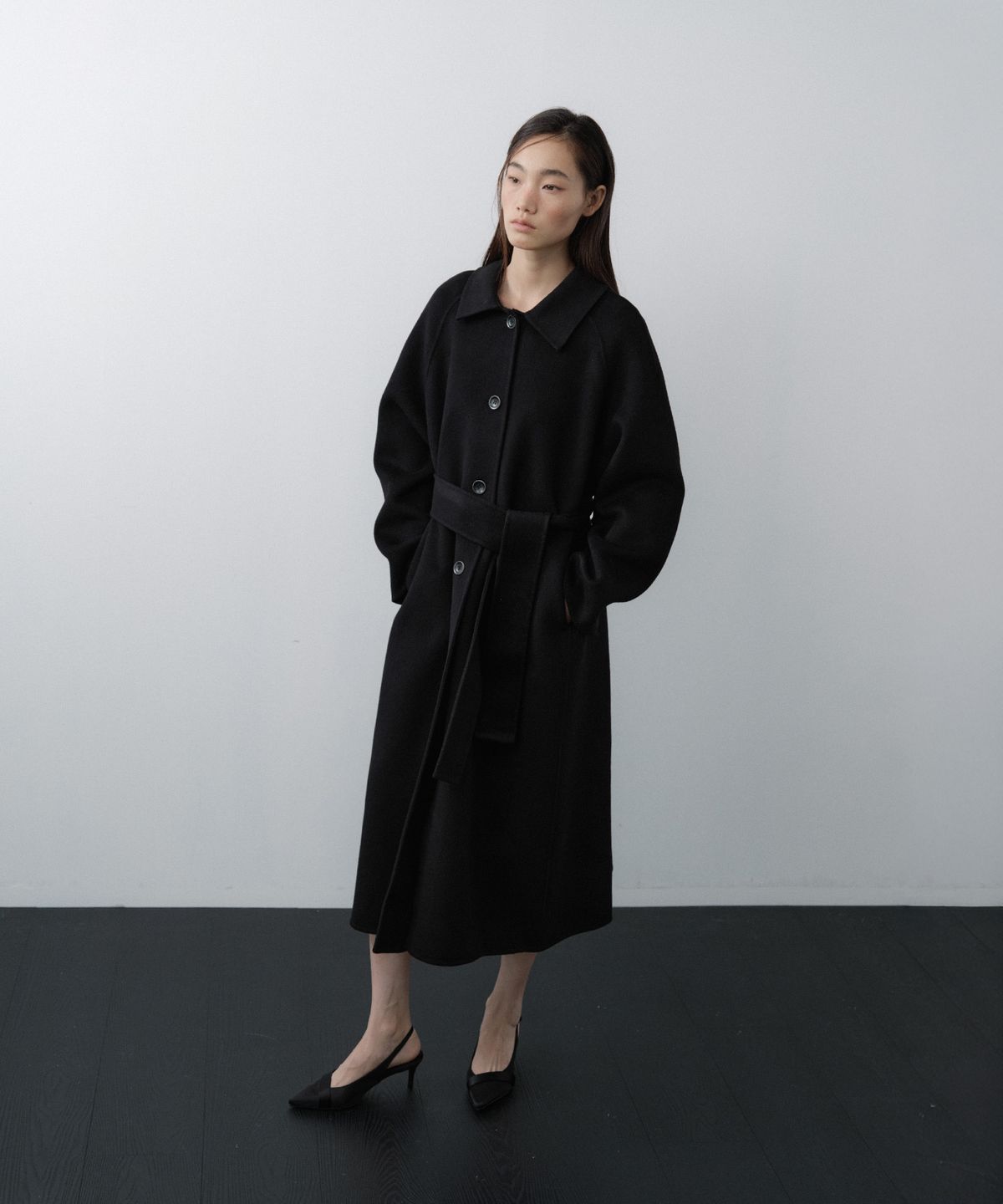 루시르주(LUCIR ZU) Handmade Detachable Fur Collar Maxi Wool Coat (Black)