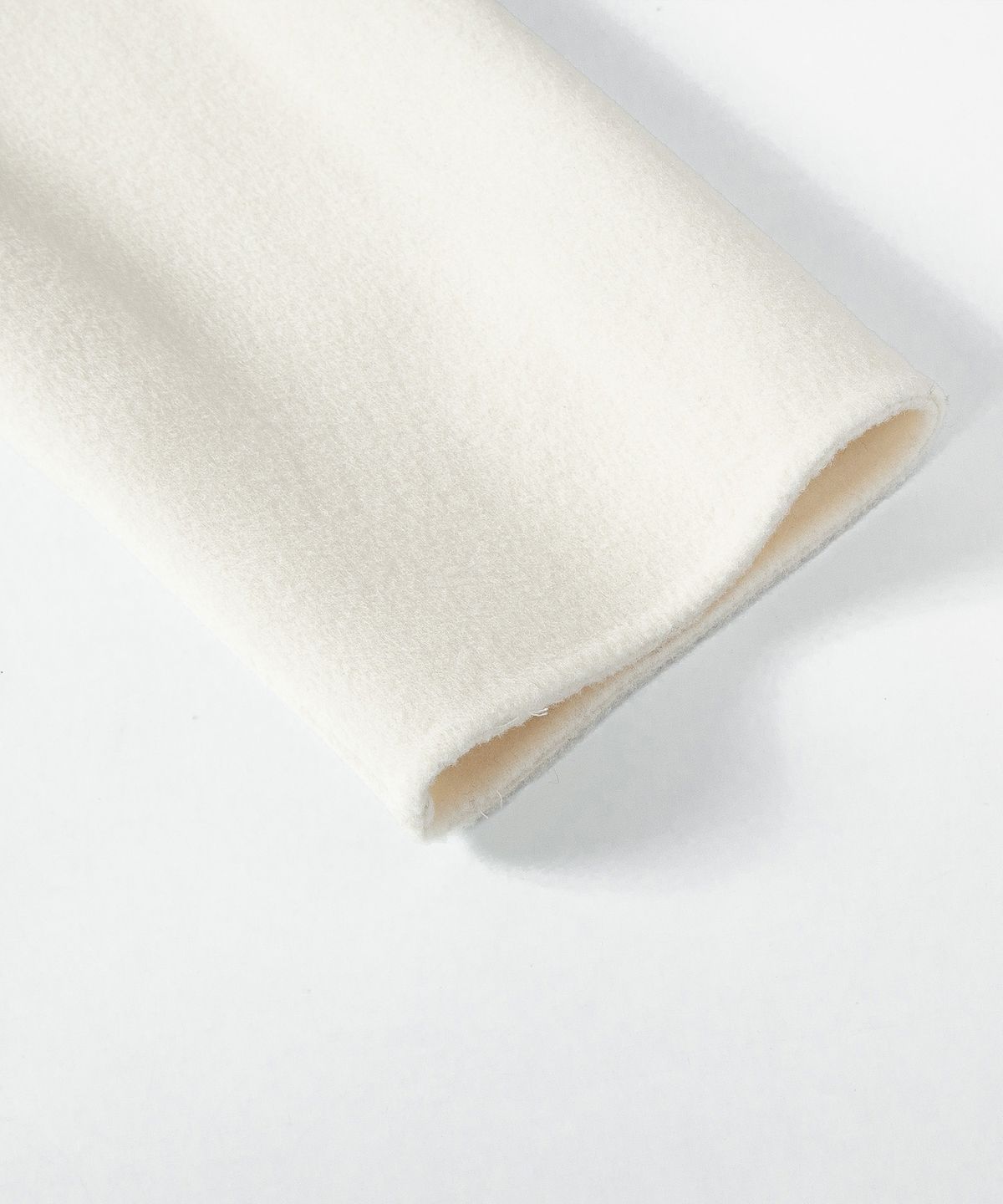 루시르주(LUCIR ZU) Handmade Detachable Fur Collar Maxi Wool Coat (Ivory)