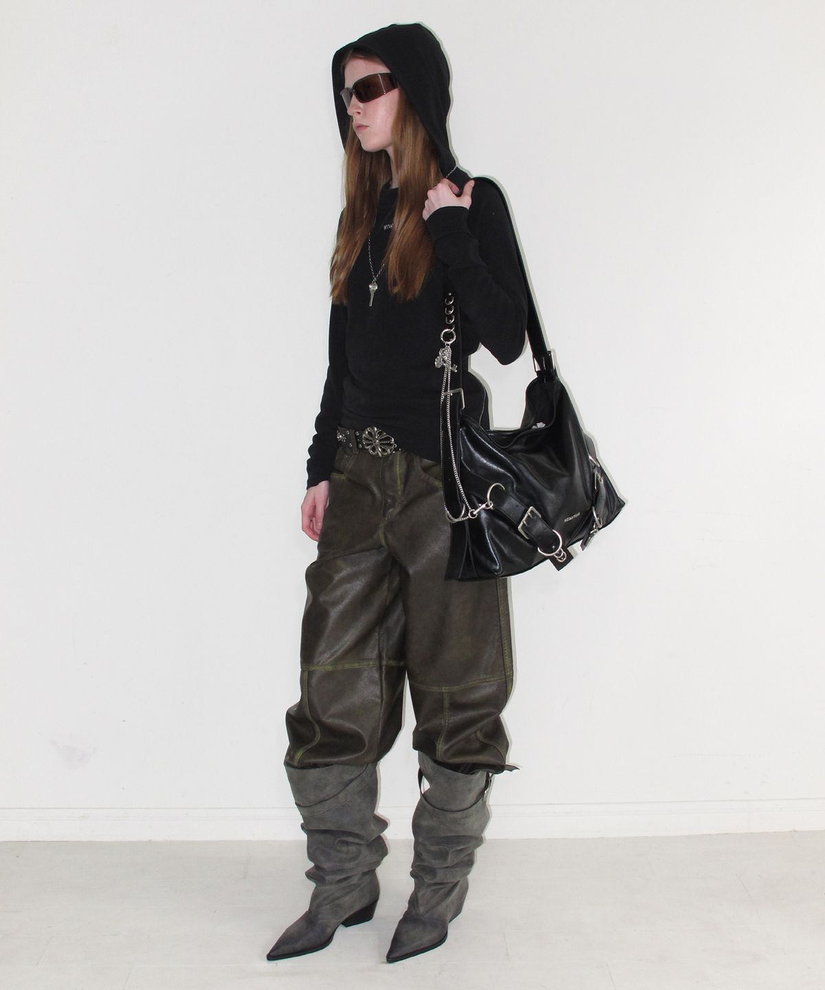 인스턴트펑크(INSTANTFUNK) DIAGONAL ZIPPER HOOD TEE - BLACK