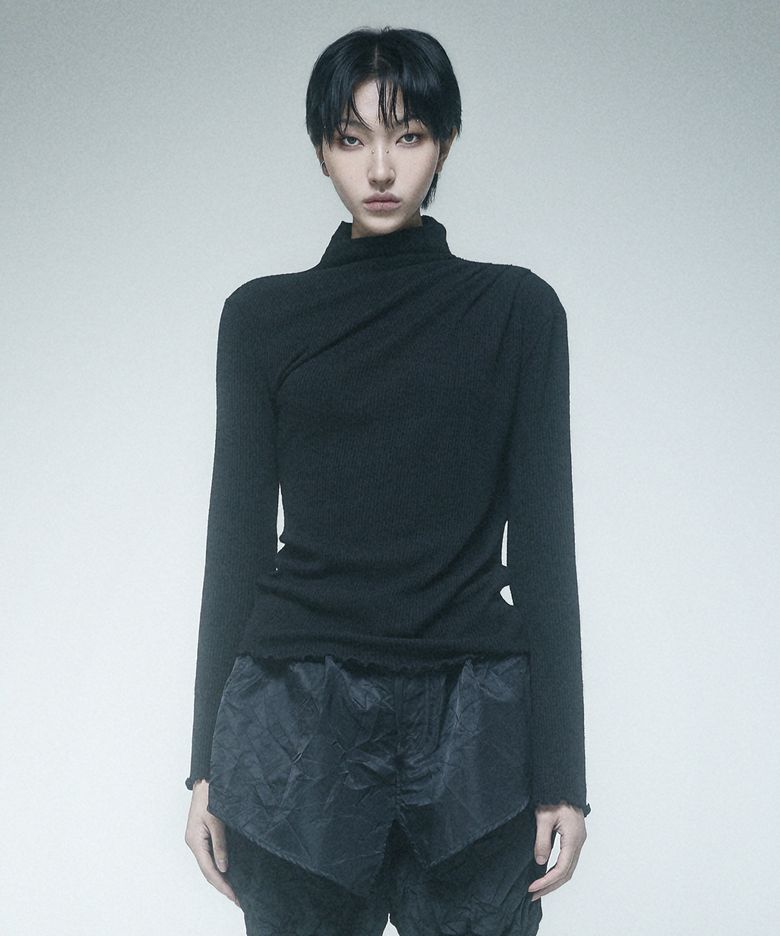 Cowl draped T-shirt Black