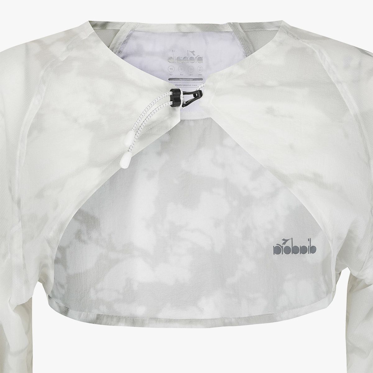 디아도라(diadora) 플루이드 경량 볼레로 우먼 WHITE