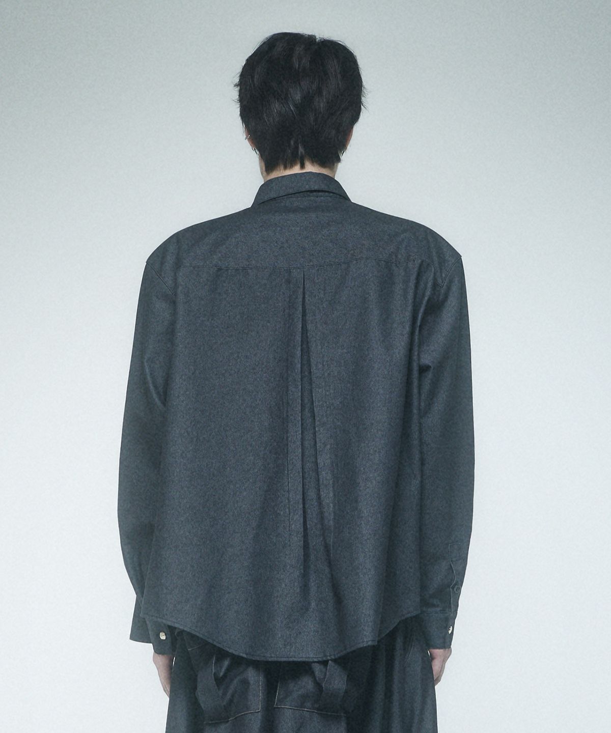 레큘리(RECULER) Draping Basic Shirts  Like denim  Black