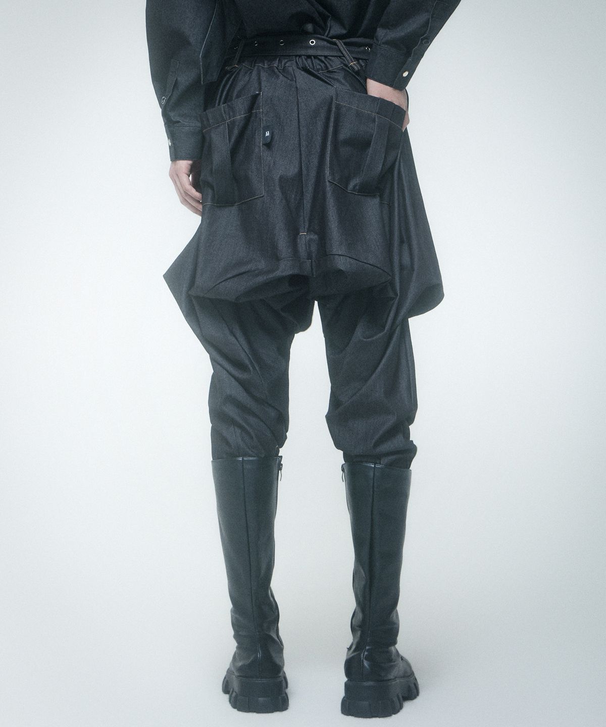 레큘리(RECULER) Skirt silhouette Harem pants Like Denim Black