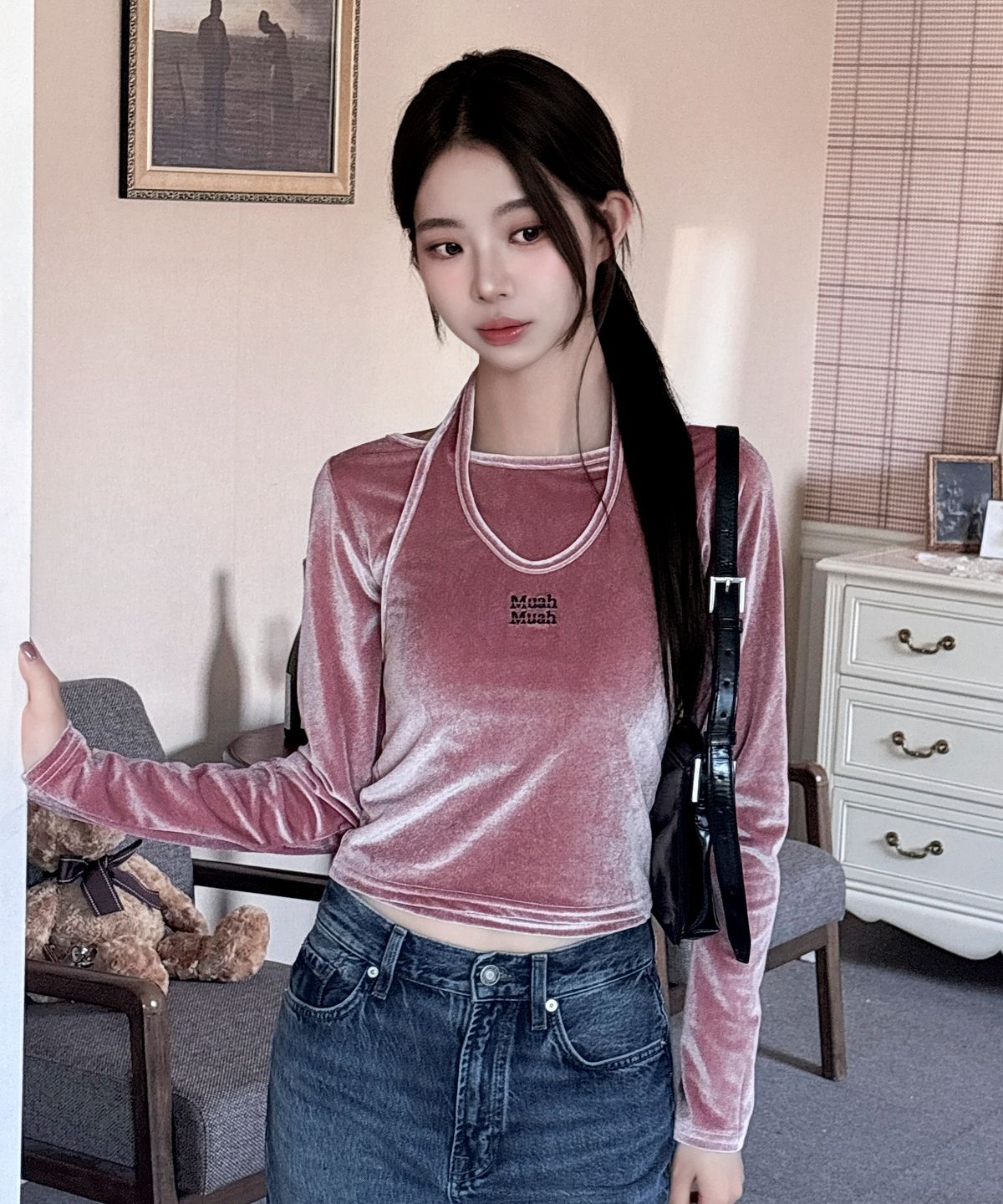 무아무아(MUAHMUAH) [SET] 벨벳 홀터넥 레이어드 긴팔티 [핑크]