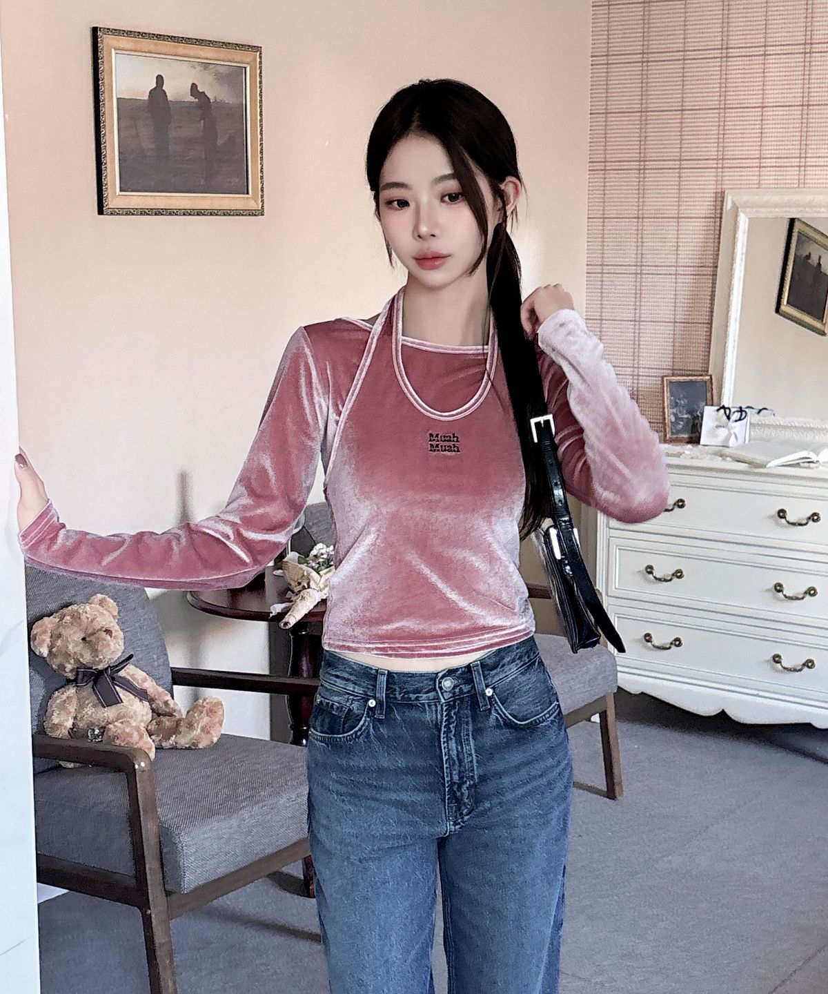 무아무아(MUAHMUAH) [SET] 벨벳 홀터넥 레이어드 긴팔티 [핑크]