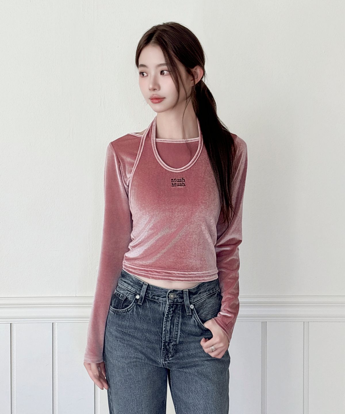 무아무아(MUAHMUAH) [SET] 벨벳 홀터넥 레이어드 긴팔티 [핑크]