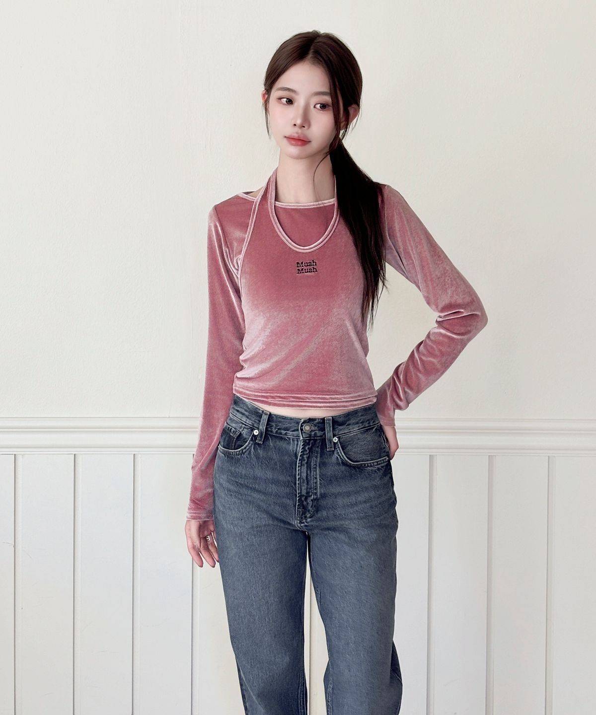 무아무아(MUAHMUAH) [SET] 벨벳 홀터넥 레이어드 긴팔티 [핑크]