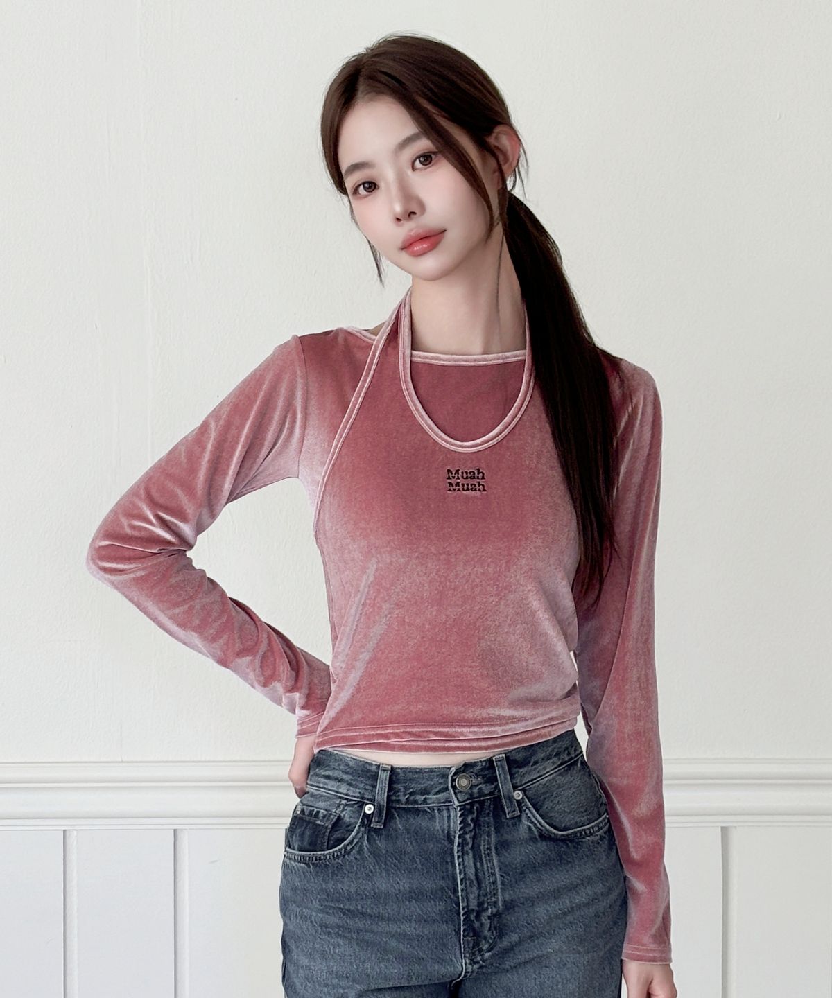 무아무아(MUAHMUAH) [SET] 벨벳 홀터넥 레이어드 긴팔티 [핑크]