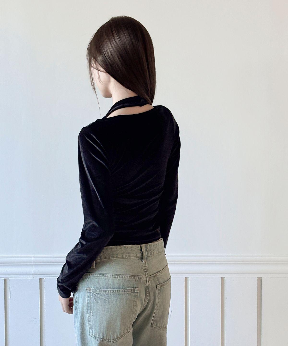 무아무아(MUAHMUAH) [SET] 벨벳 홀터넥 레이어드 긴팔티 [블랙]