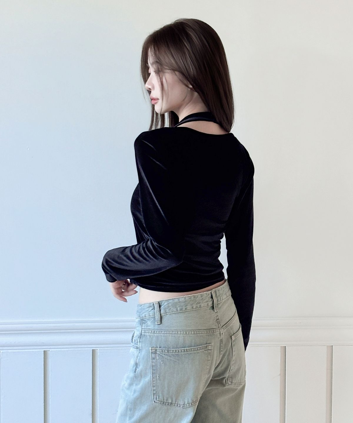 무아무아(MUAHMUAH) [SET] 벨벳 홀터넥 레이어드 긴팔티 [블랙]
