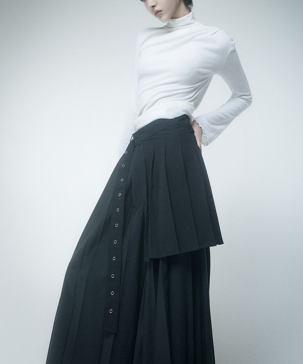 레큘리(RECULER) Pleated Wrap layered skirt