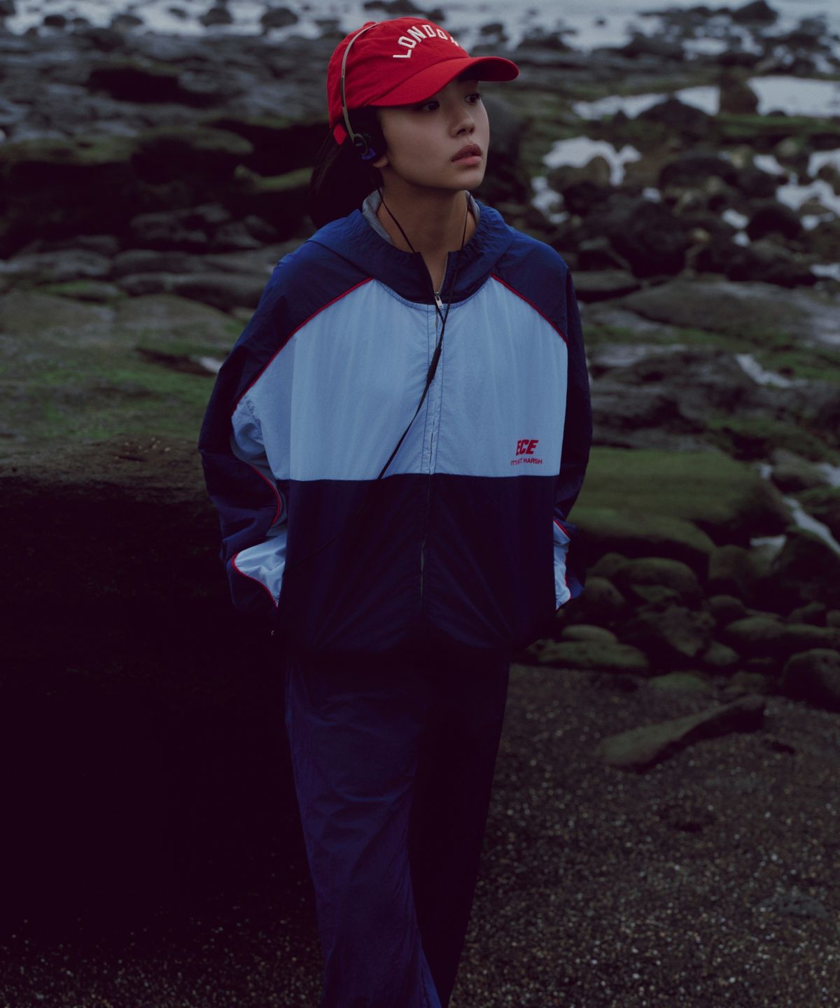 얼스캄에라(EARTH CALM ERA) 어반 코스트 트랙 팬츠