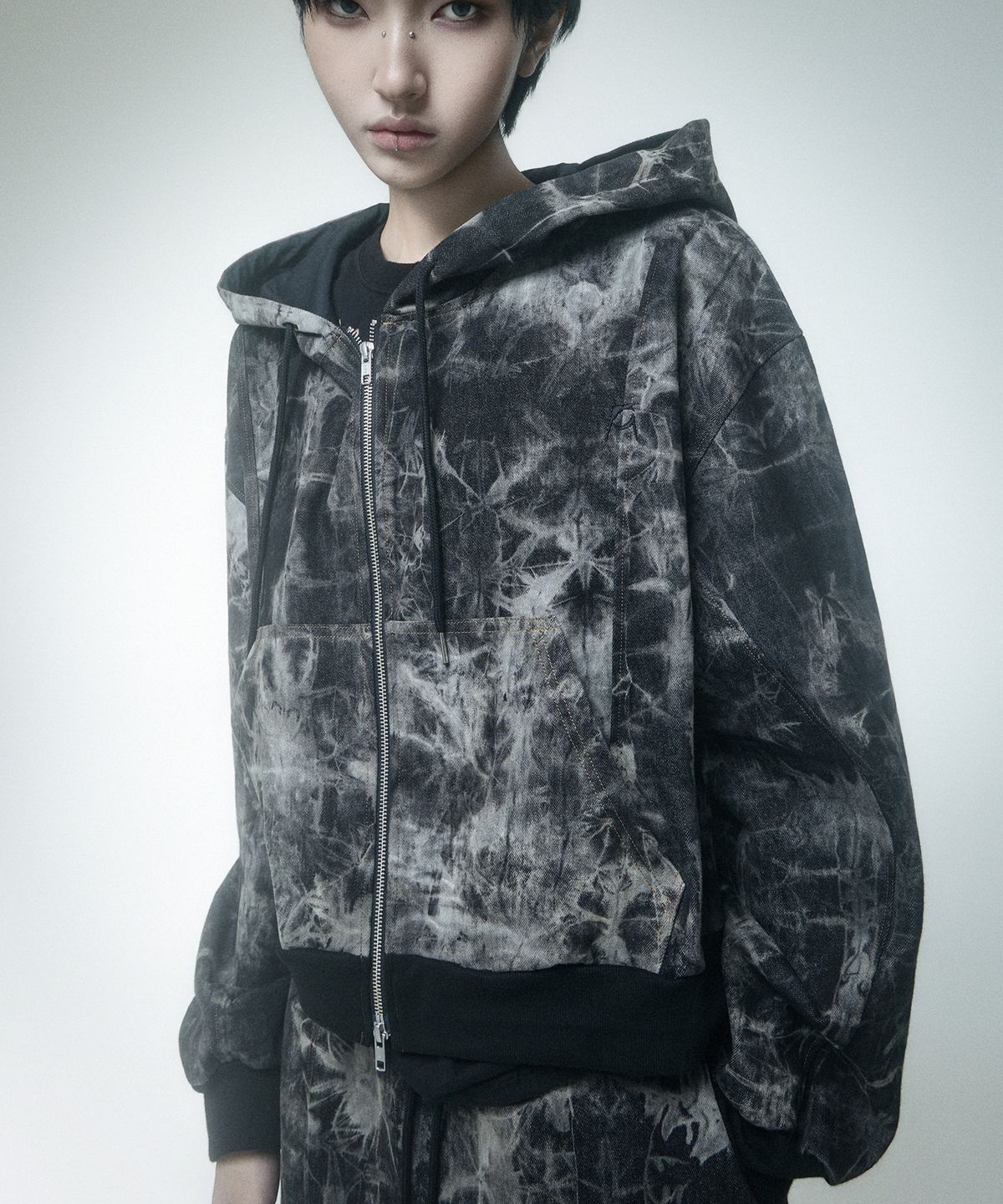레큘리(RECULER) Pipe dyeing Denim Crop Hoodie zip-up Black