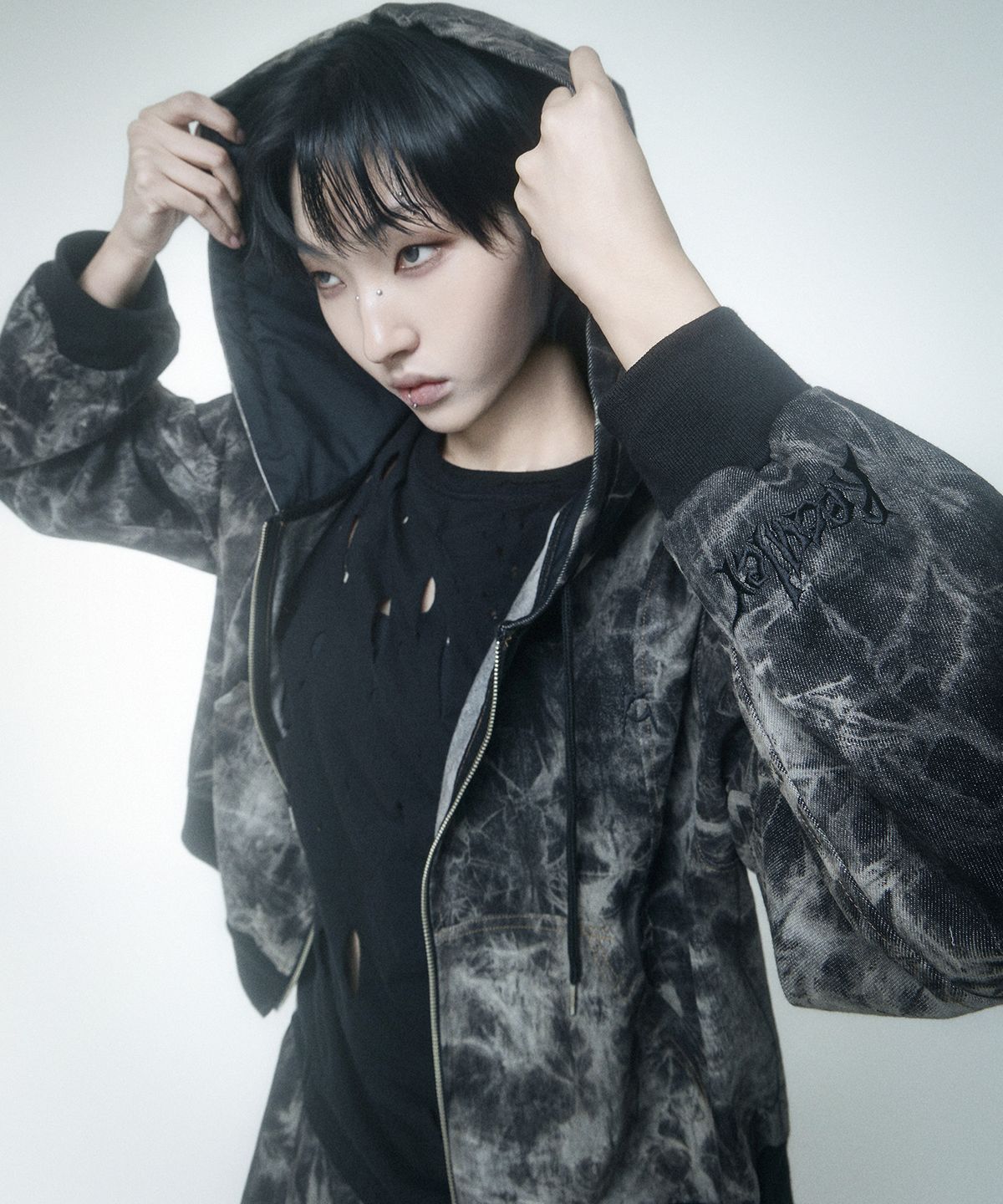 레큘리(RECULER) Pipe dyeing Denim Crop Hoodie zip-up Black