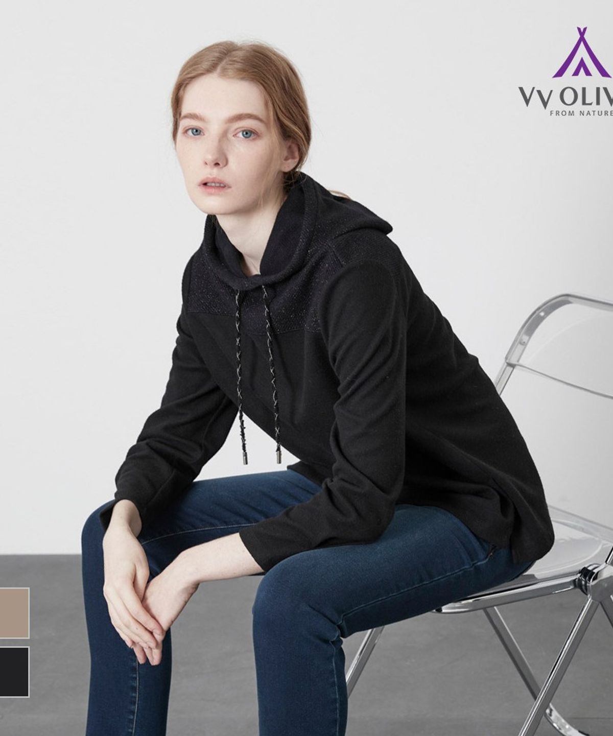 비비올리비아(VVOLIVIA) 후드 프린트 로고 티셔츠_VVCALYW9376