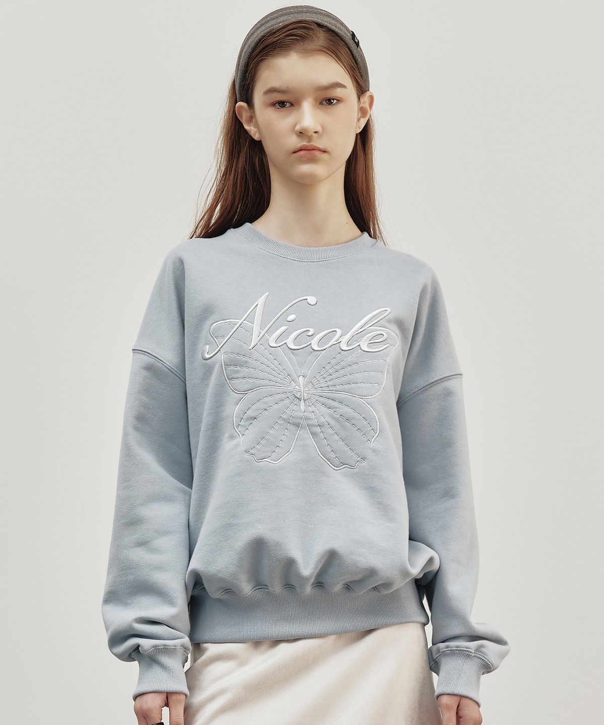 닉앤니콜(NICK&NICOLE) NICOLE BUTTERFLY SWEATSHIRT_SORA
