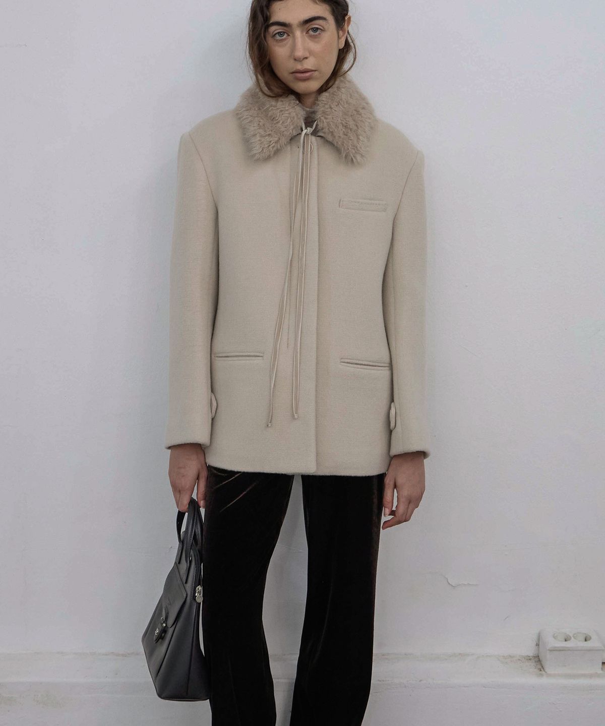 엘무드 우먼(LMOOD WOMEN) ARNO Wool Half Coat Almond Cream