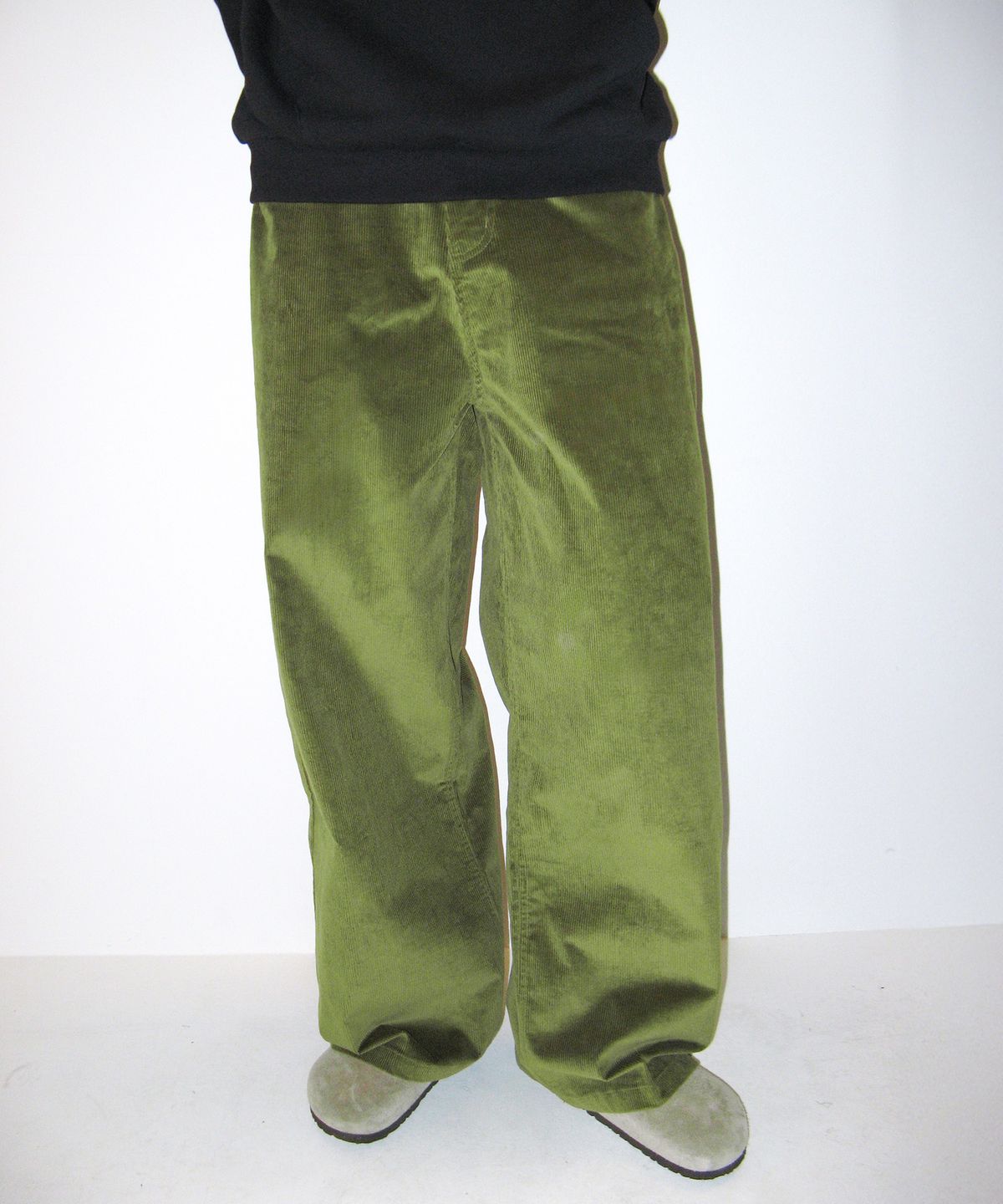 아메스 월드와이드(AMES-WORLDWIDE) OVERFIT CORDUROY 52 PANTS OLIVE