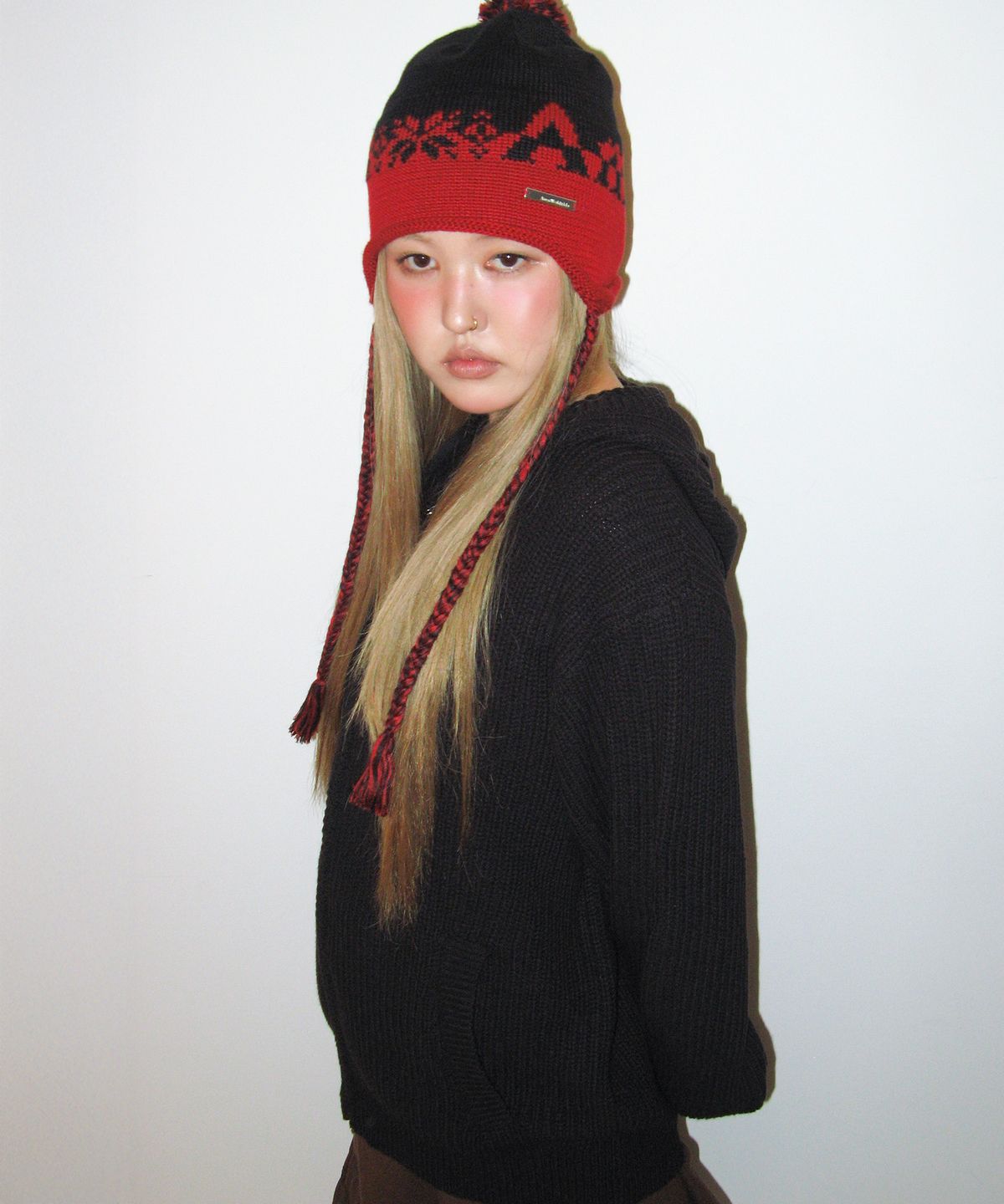아메스 월드와이드(AMES-WORLDWIDE) BEADS KNIT HOODIE ZIP-UP BLACK