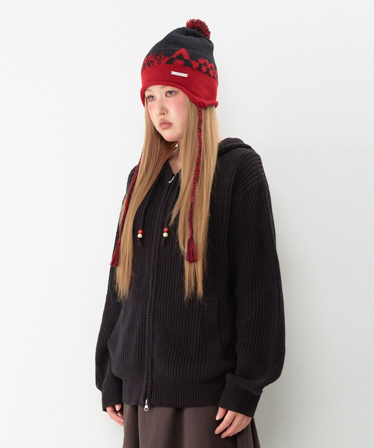 아메스 월드와이드(AMES-WORLDWIDE) BEADS KNIT HOODIE ZIP-UP BLACK