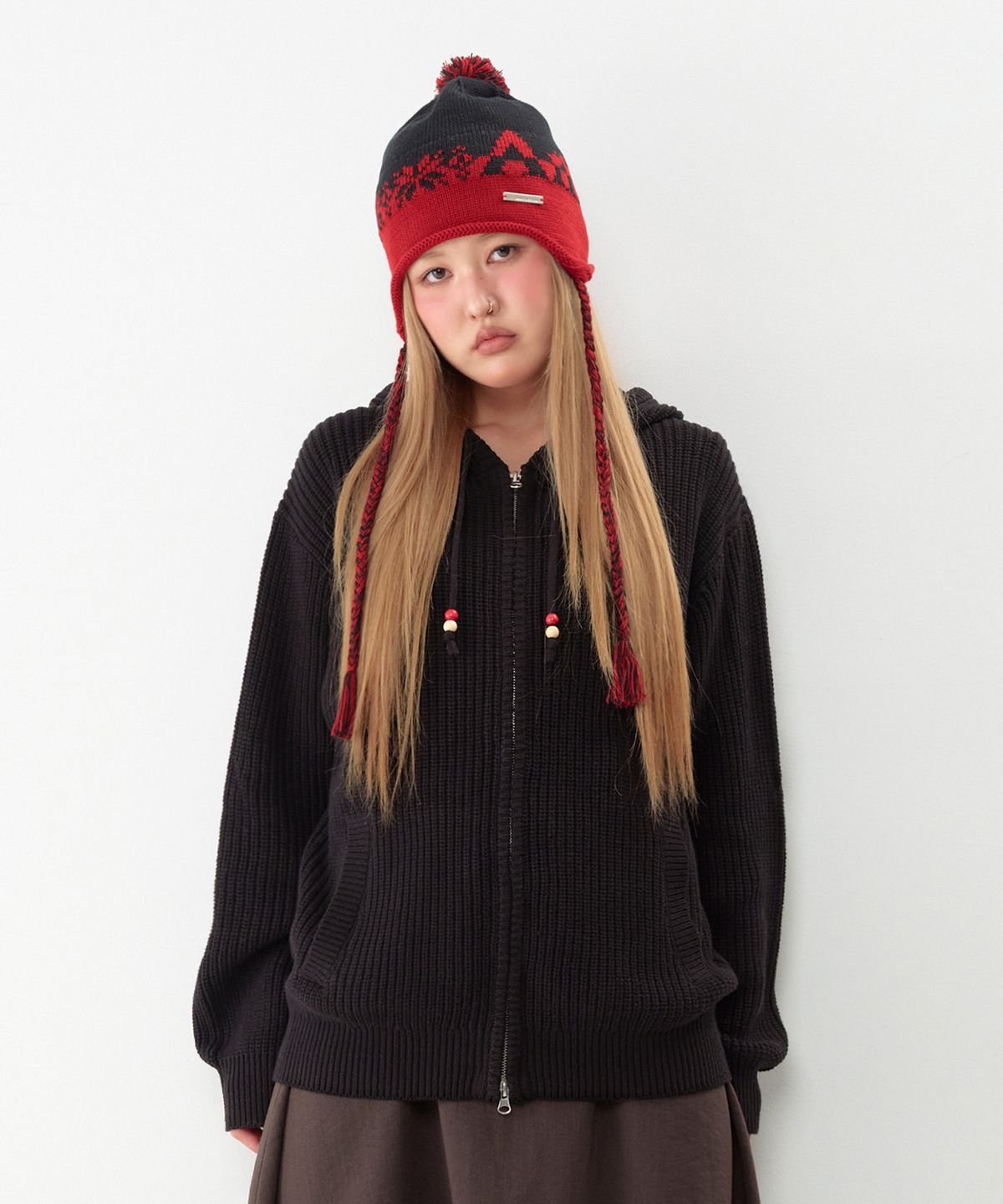 아메스 월드와이드(AMES-WORLDWIDE) BEADS KNIT HOODIE ZIP-UP BLACK