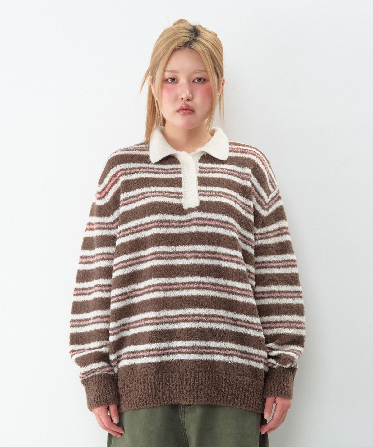 아메스 월드와이드(AMES-WORLDWIDE) BUTTON COLLAR STRIPE KNIT BROWN