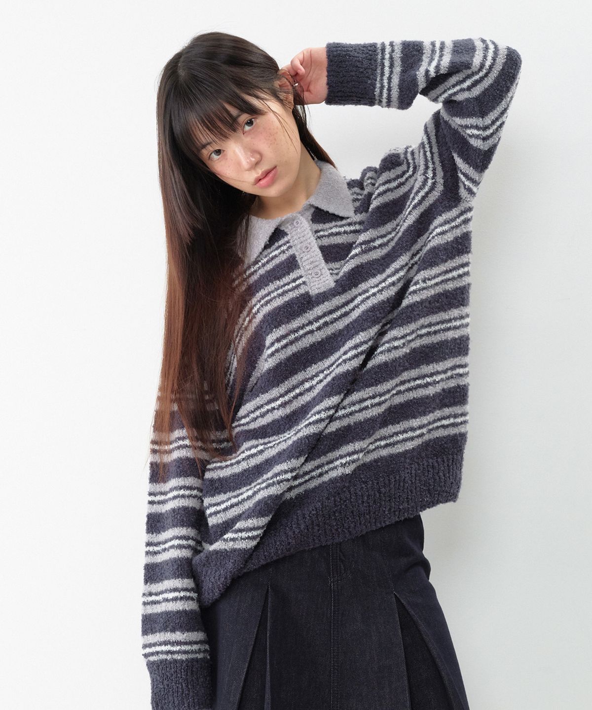 아메스 월드와이드(AMES-WORLDWIDE) BUTTON COLLAR STRIPE KNIT NAVY