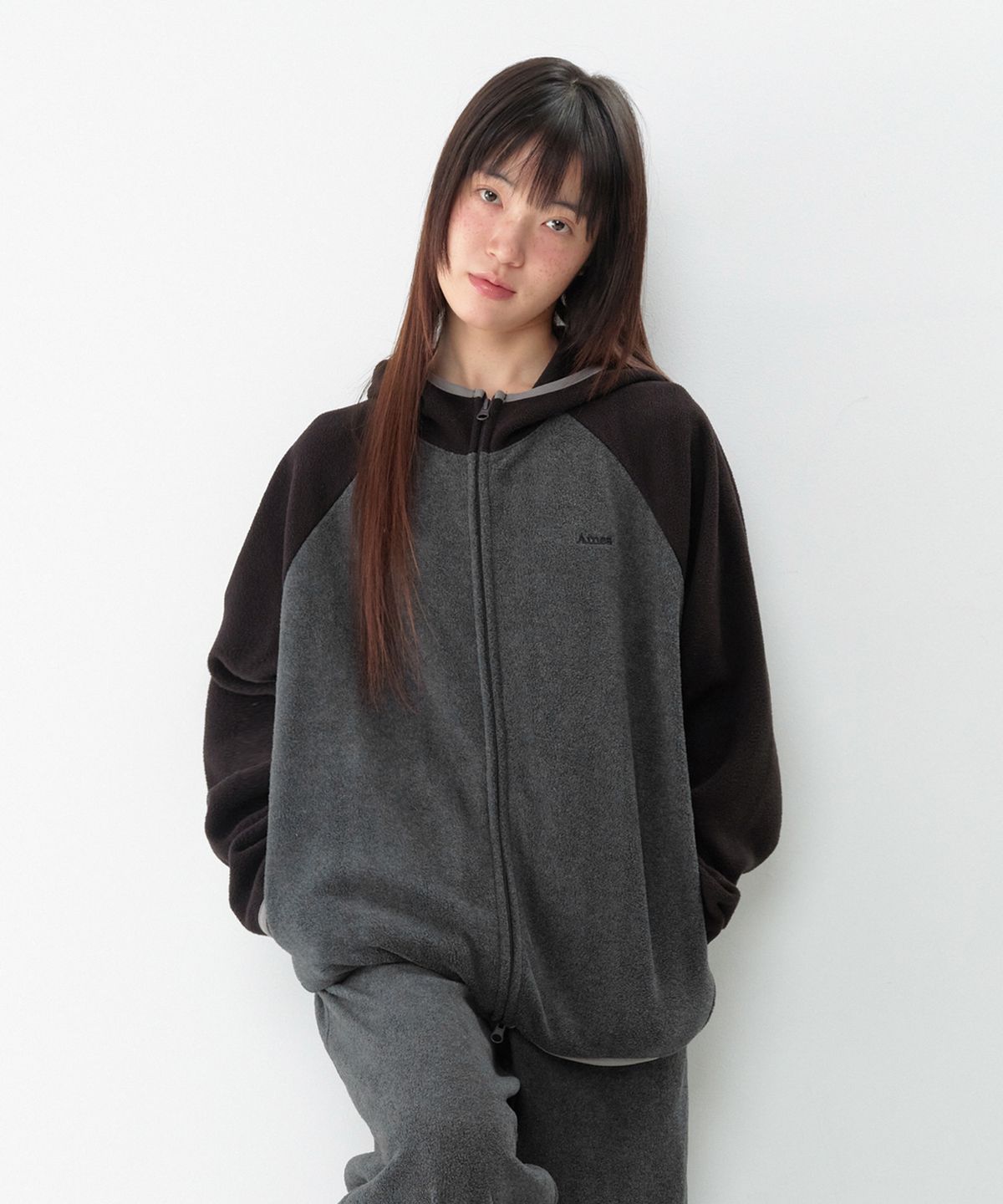 아메스 월드와이드(AMES-WORLDWIDE) POLAR FLEECE RAGLAN HOODIE ZIP-UP CHARCOAL