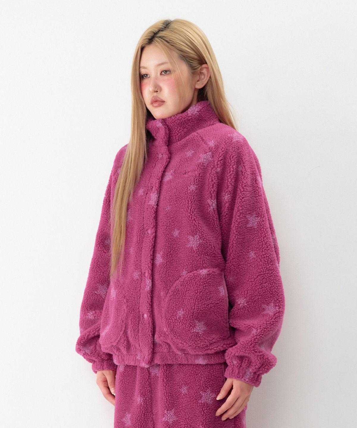 아메스 월드와이드(AMES-WORLDWIDE) STARRY BOA JACKET DEEP PINK