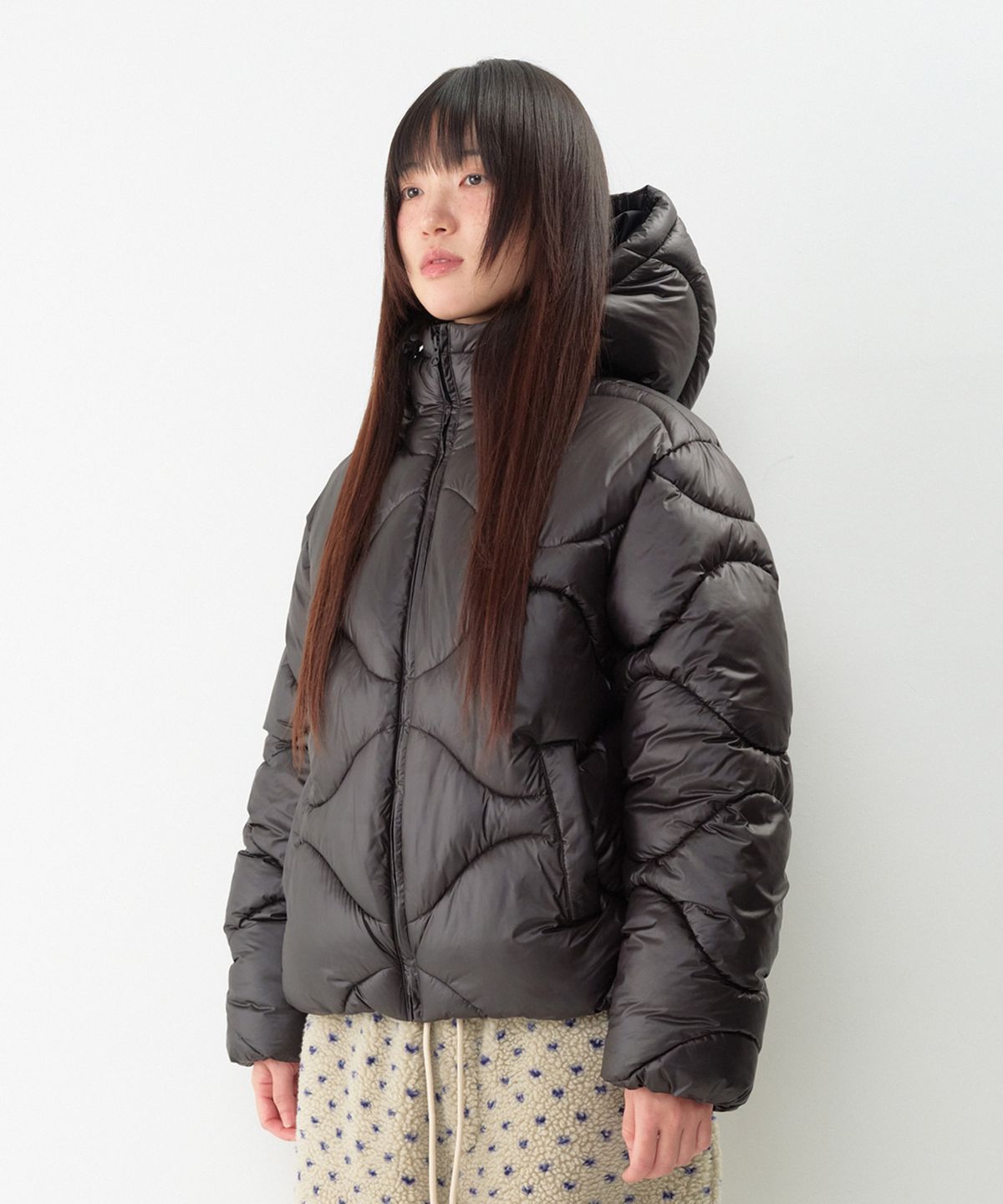 아메스 월드와이드(AMES-WORLDWIDE) WAVE PUFFER PADDING BLACK