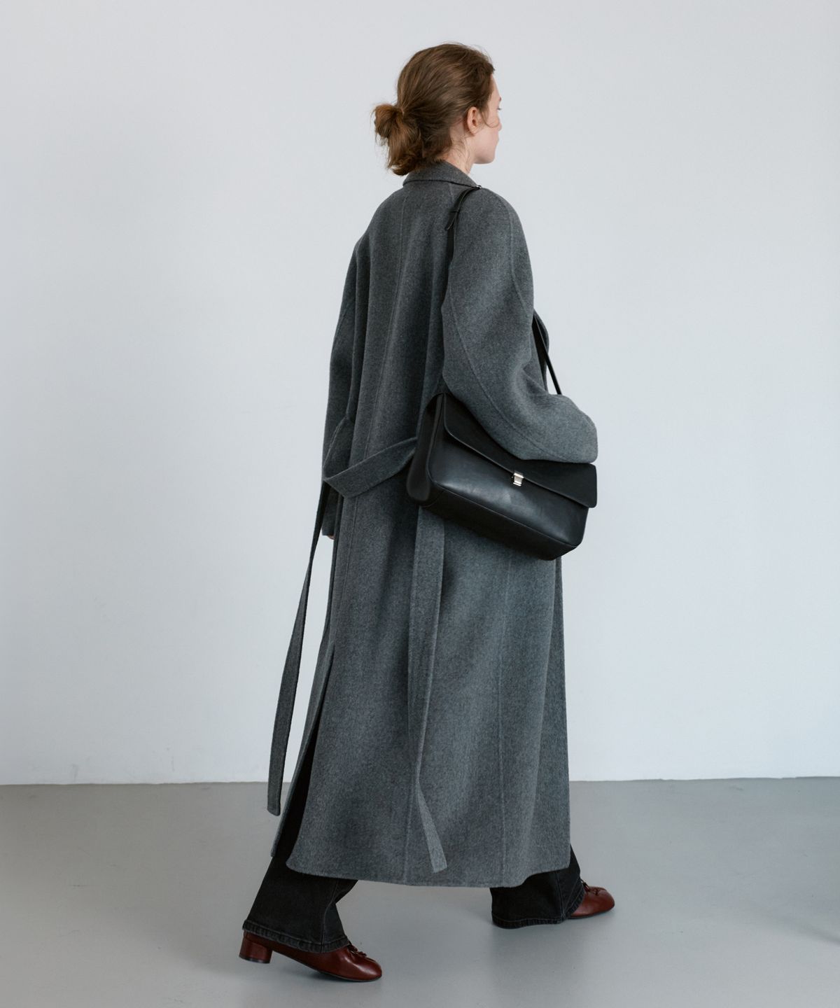 유라고(URAGO) Handmade belted wool maxi coat