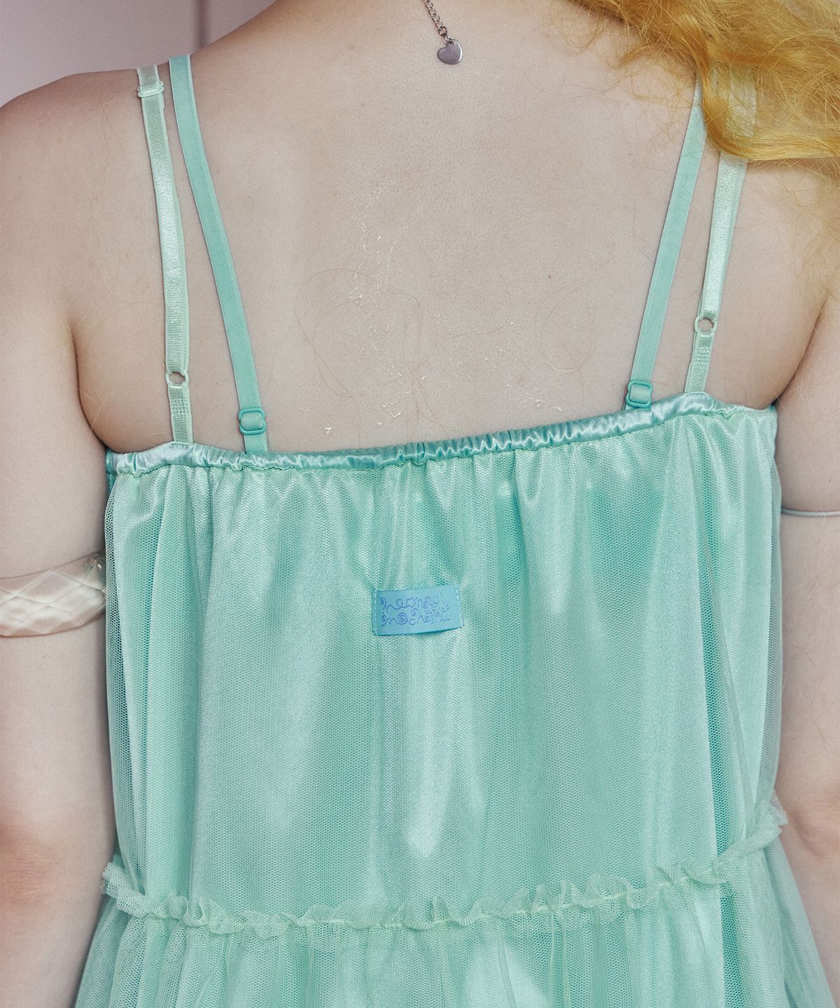 무늬드문익(MOONUI DE MOONIQUE) TUTU Sleeveless _튜튜 슬리브리스