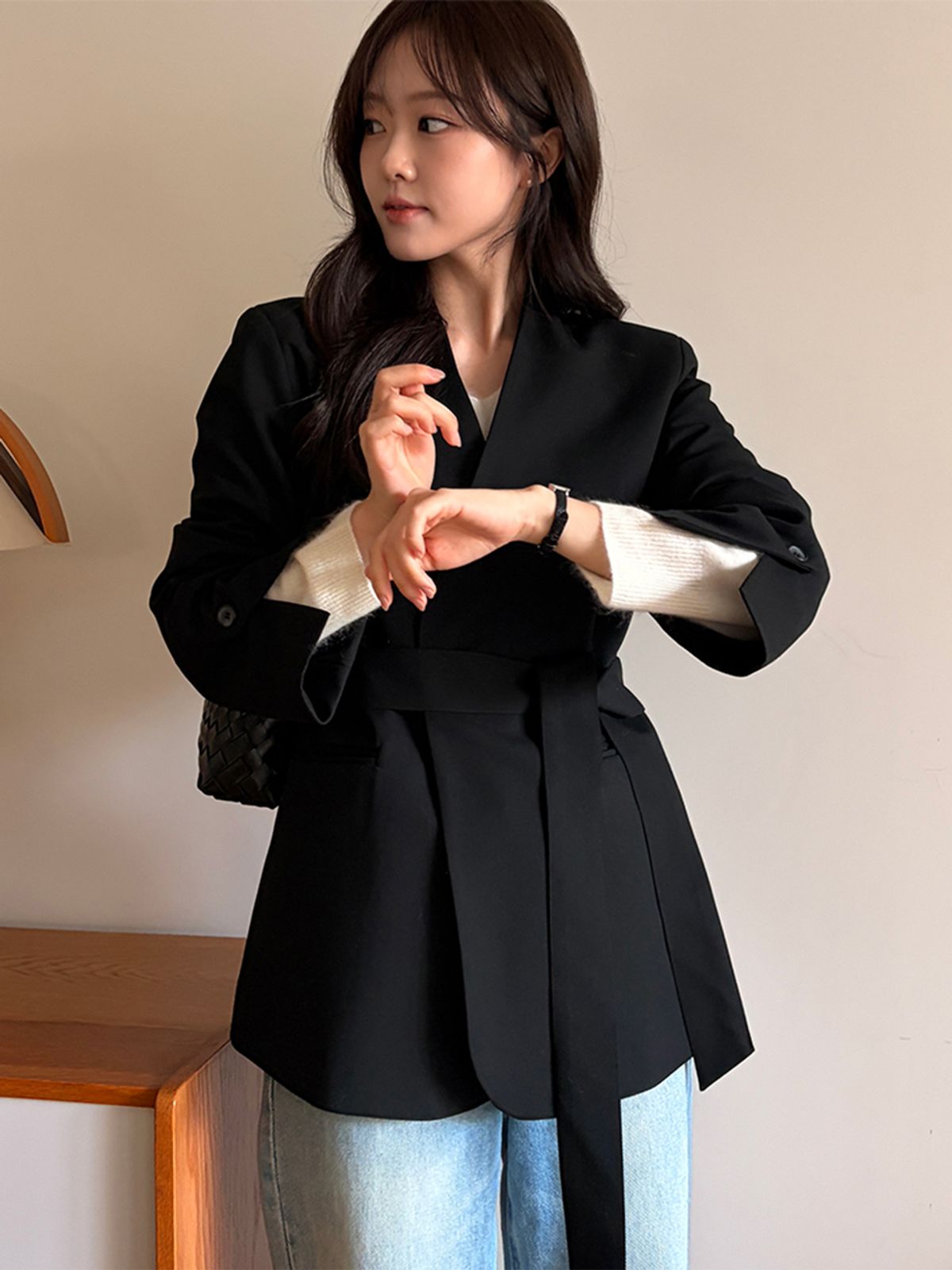 모멧(MOMET) 아워 테일러드 자켓 블랙