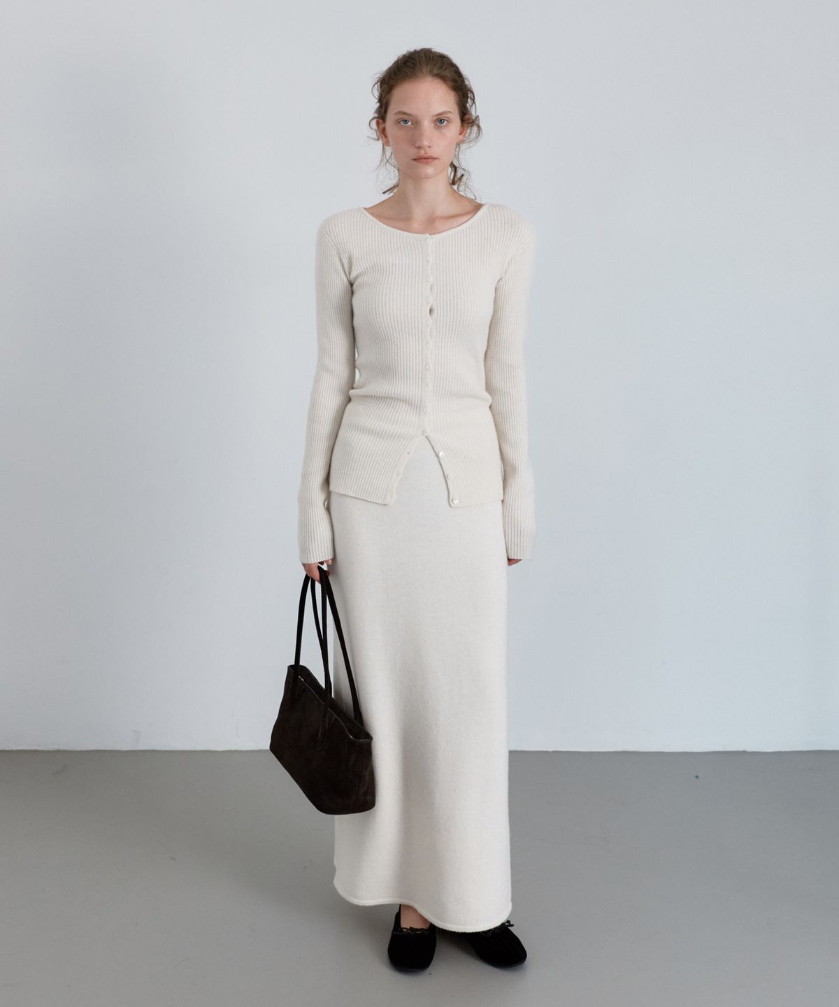 유라고(URAGO) Wholegarment back slit wool skirt