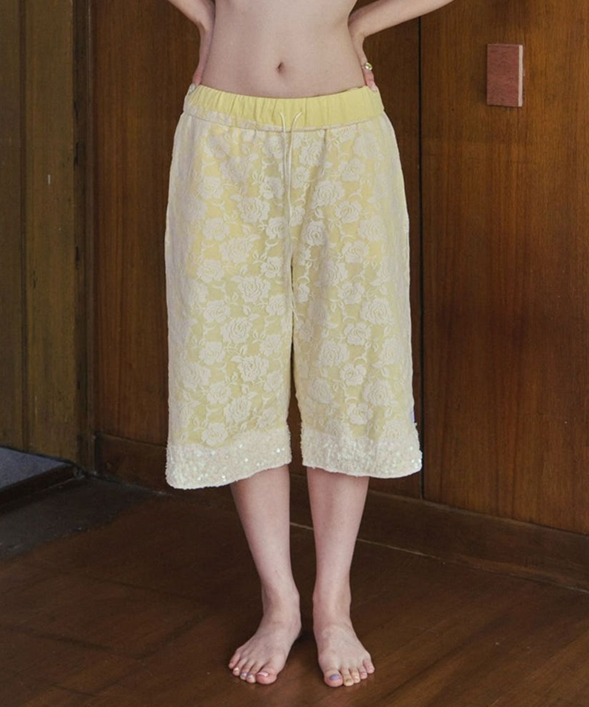 무늬드문익(MOONUI DE MOONIQUE) Butter Rose midi pants _ 버터로즈 미디 팬츠