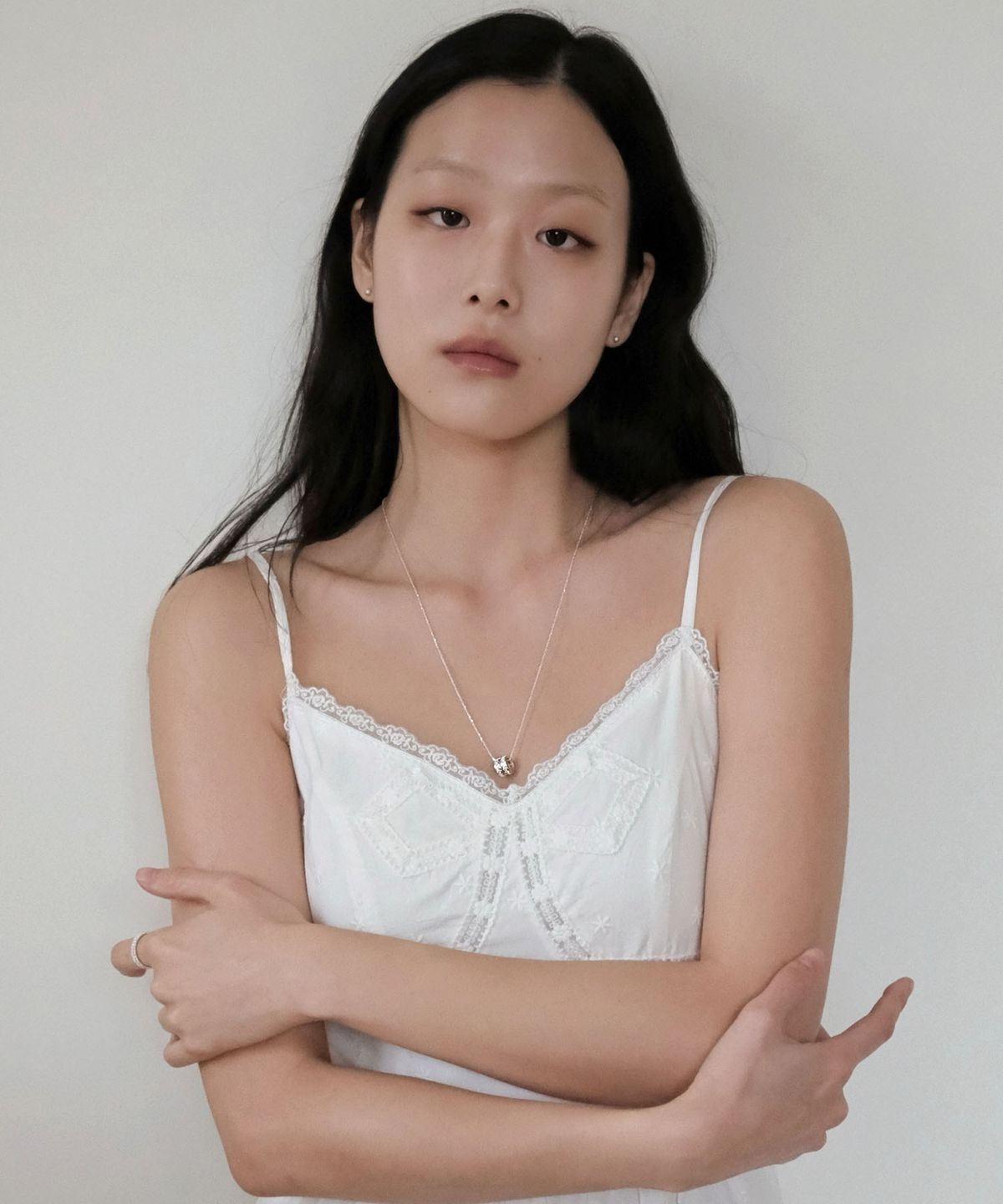 누베(NUVE) 클라우디아 팬던트 목걸이