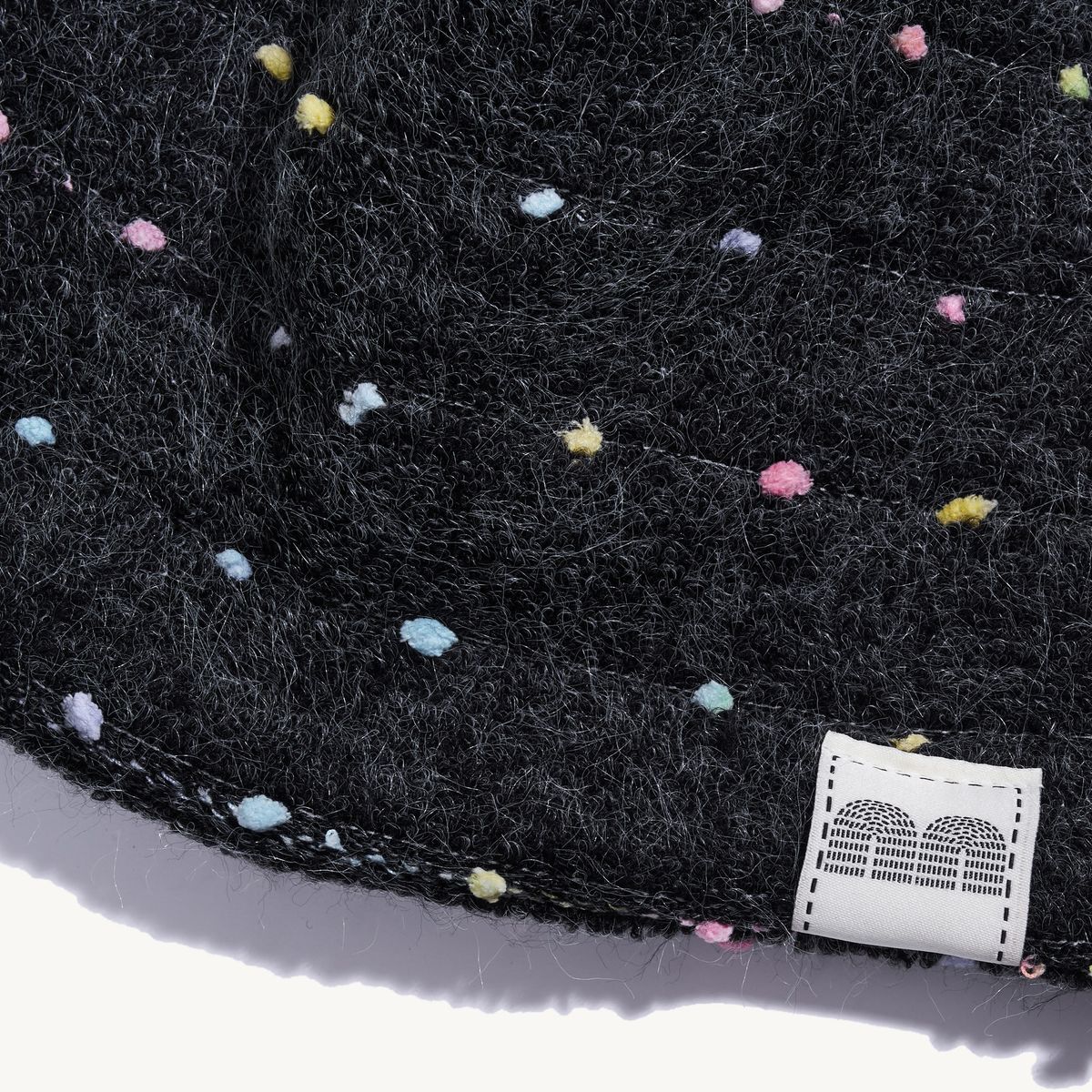 낫뉴(NOT NEW) nn Label Dot Stripe Beanie Charcoal