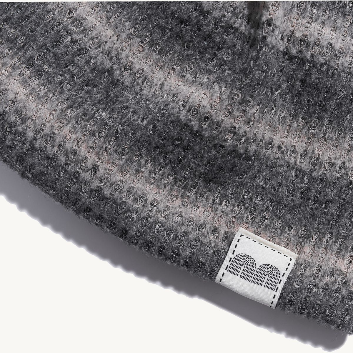 낫뉴(NOT NEW) nn Label Ombre Beanie Light Grey