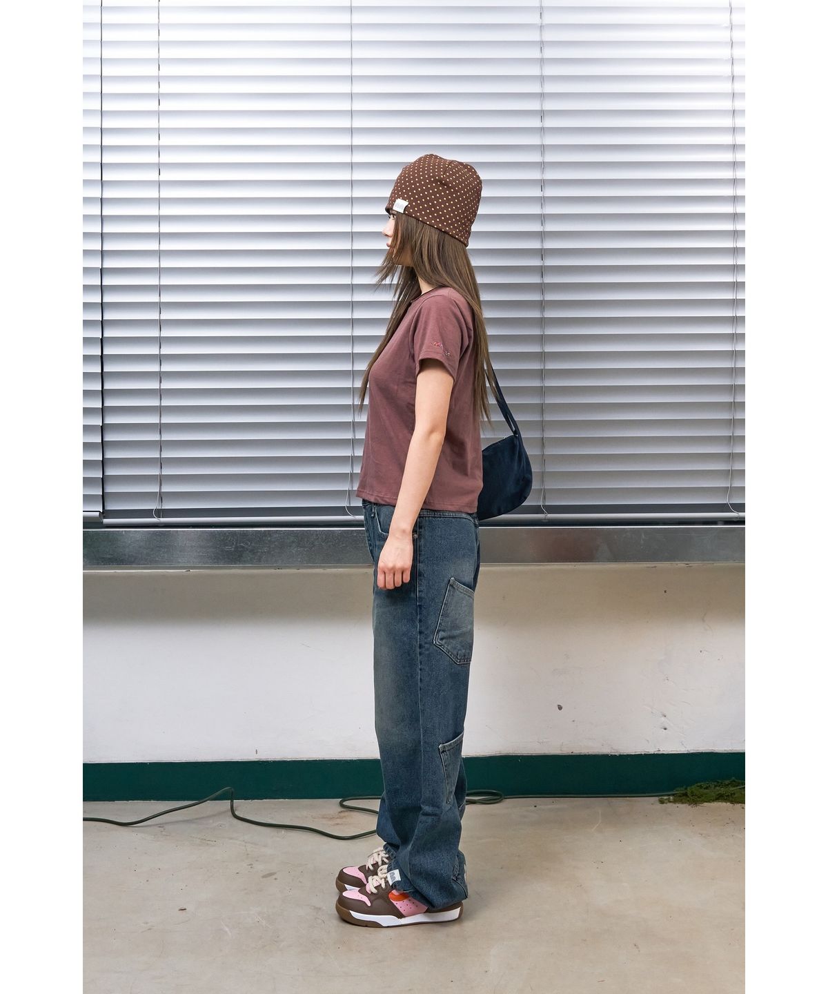 낫뉴(NOT NEW) Rainbow Stitch T-Shirt Brown